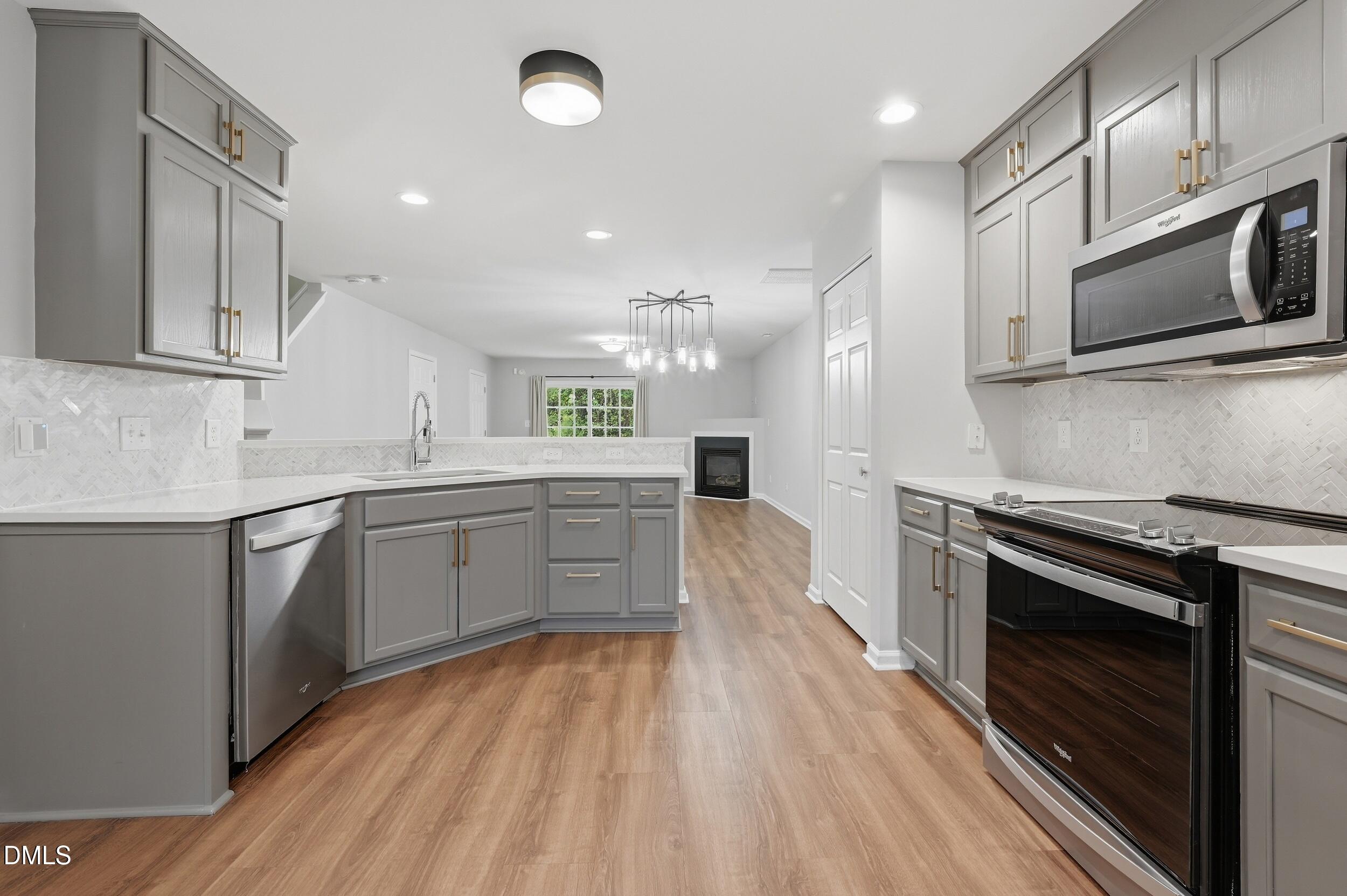 5221 Malik Drive Property Photo 2