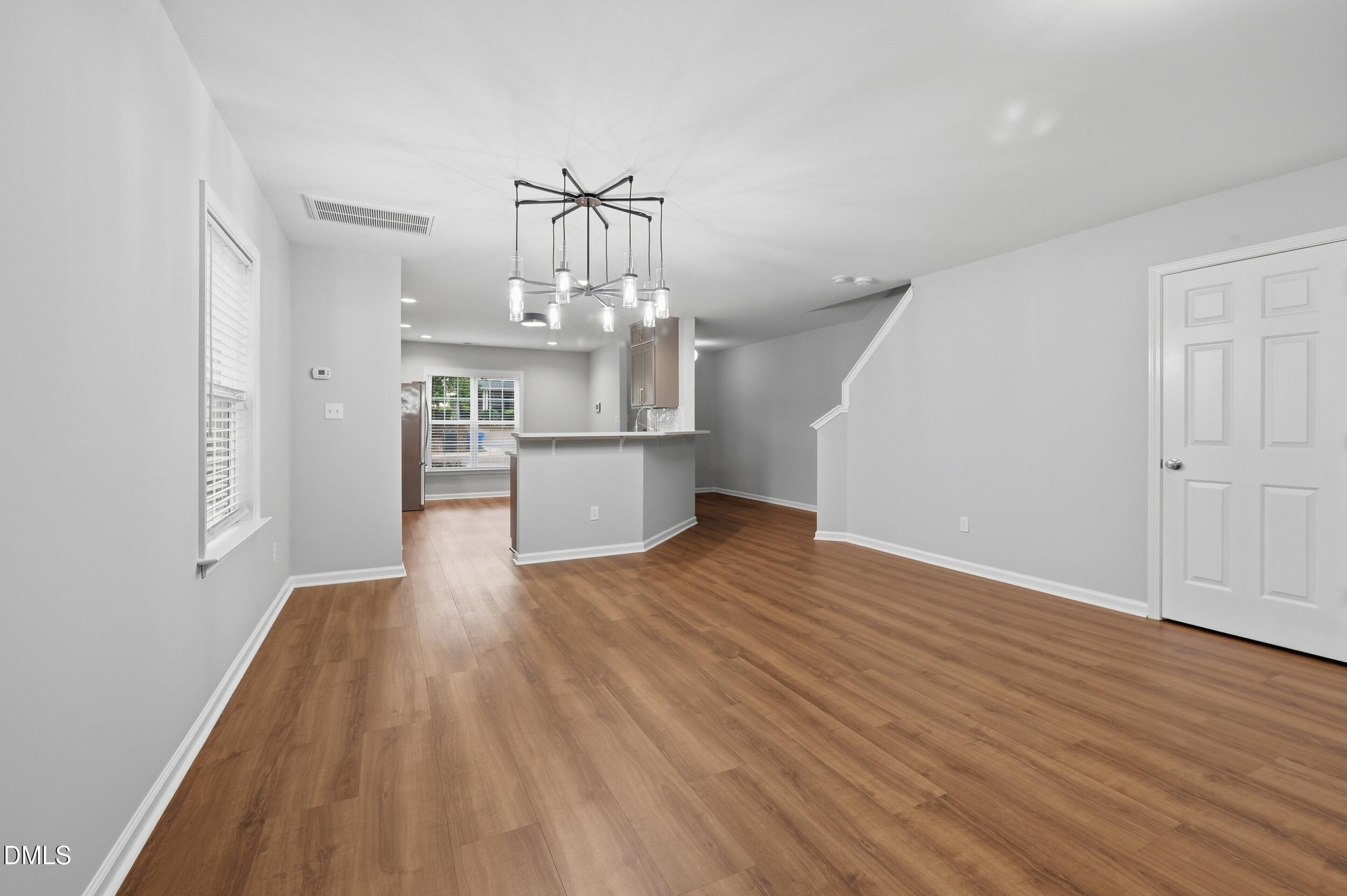 5221 Malik Drive Property Photo 7