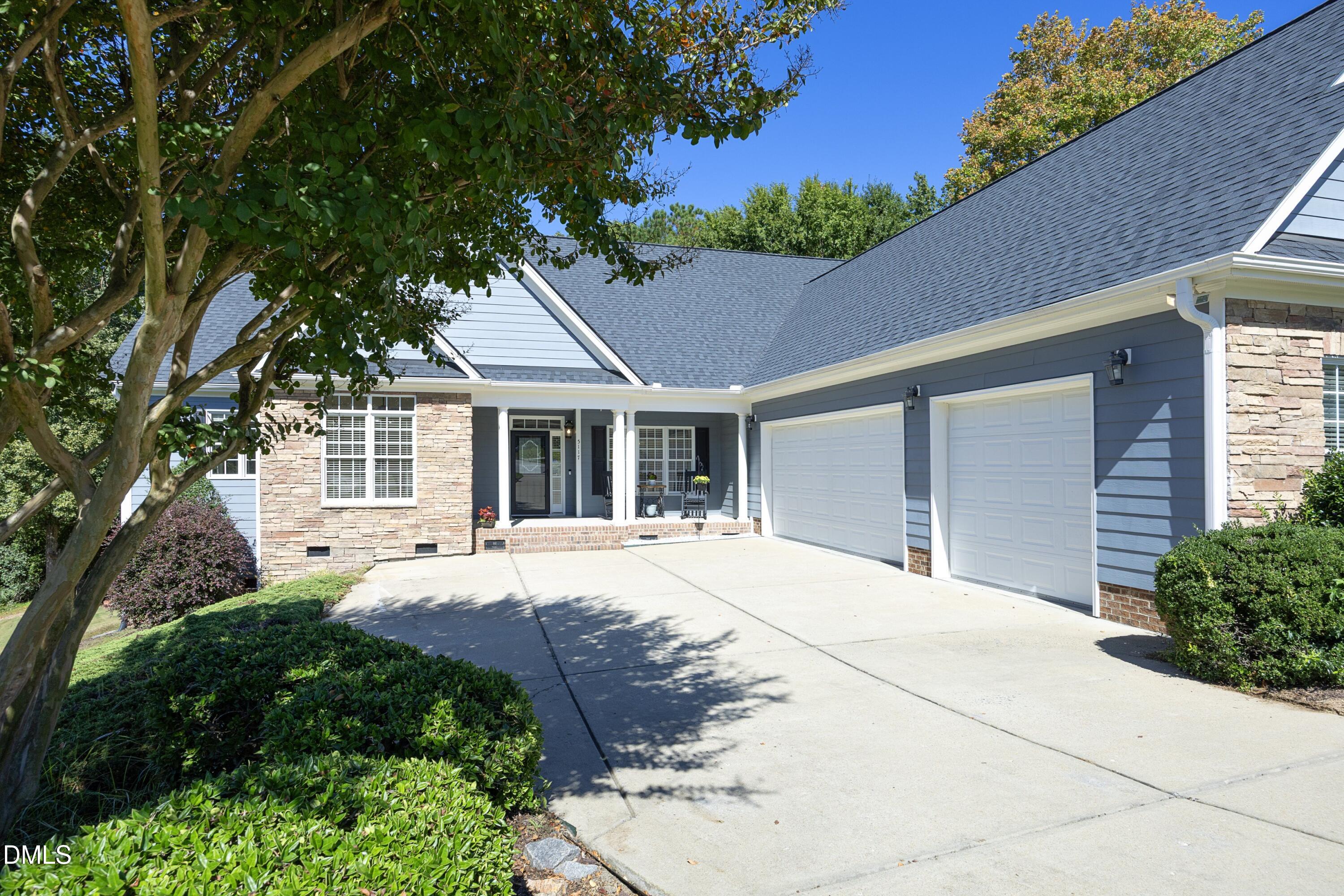 5117 Tera Springs Drive Property Photo 3