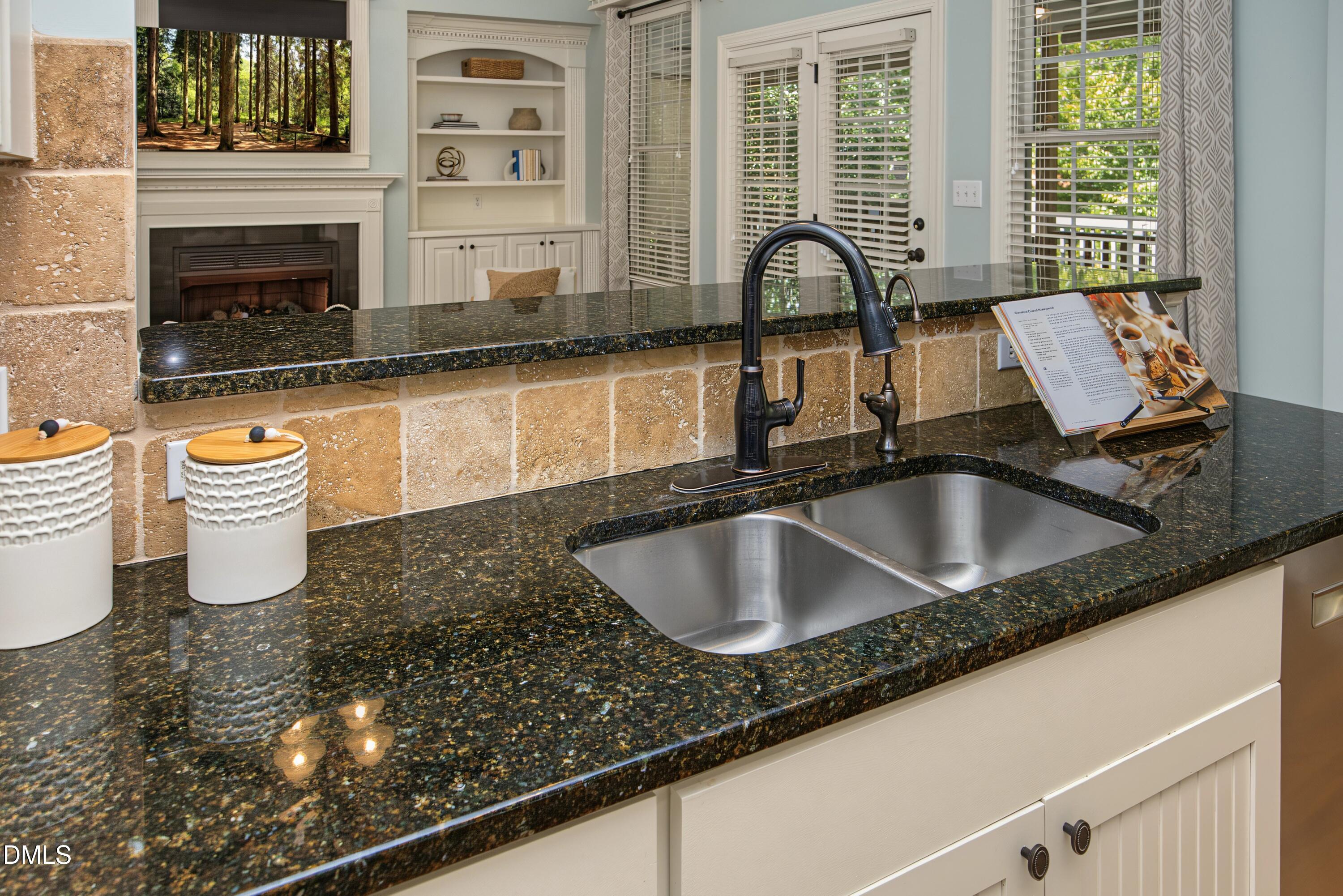 5117 Tera Springs Drive Property Photo 17