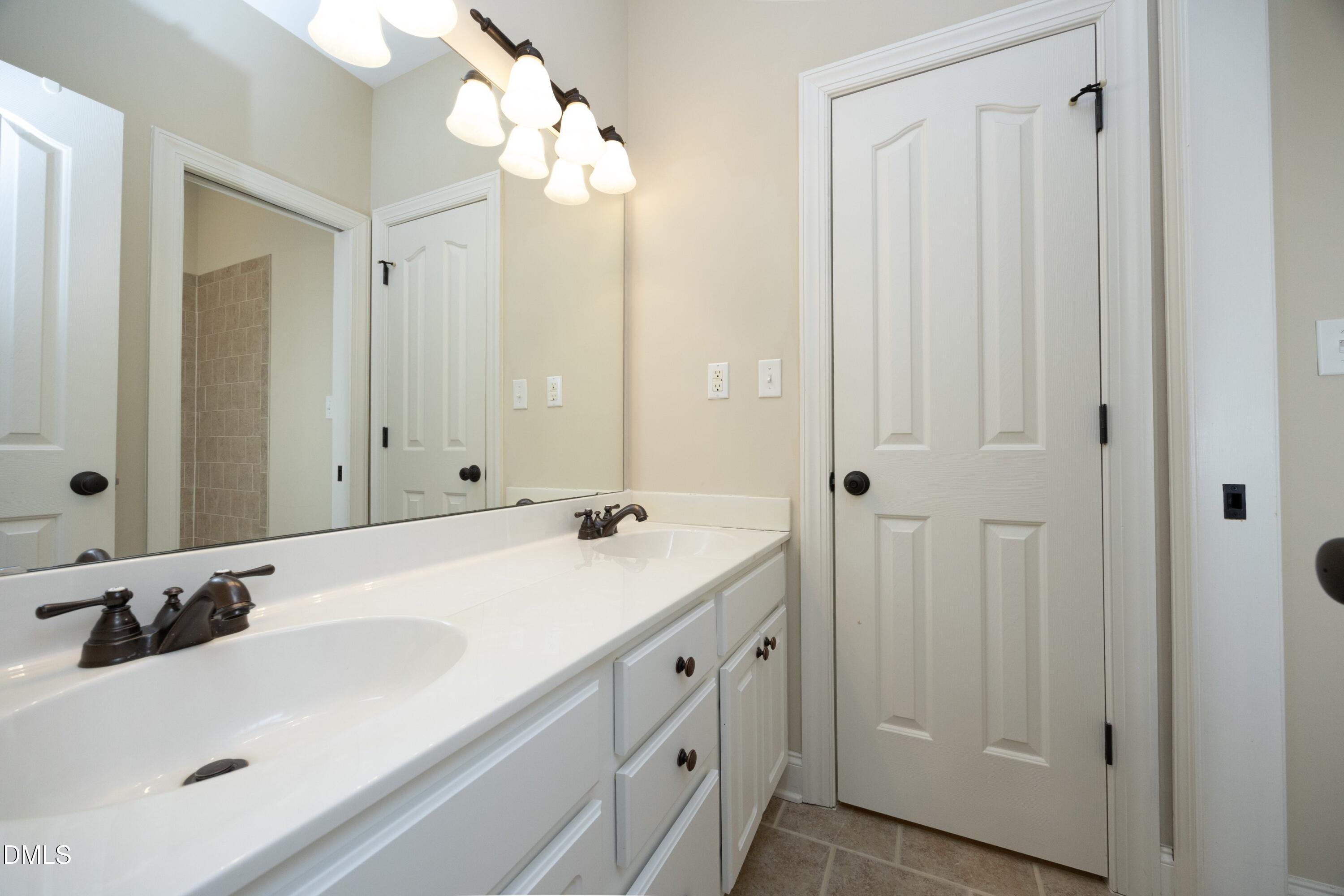5117 Tera Springs Drive Property Photo 29