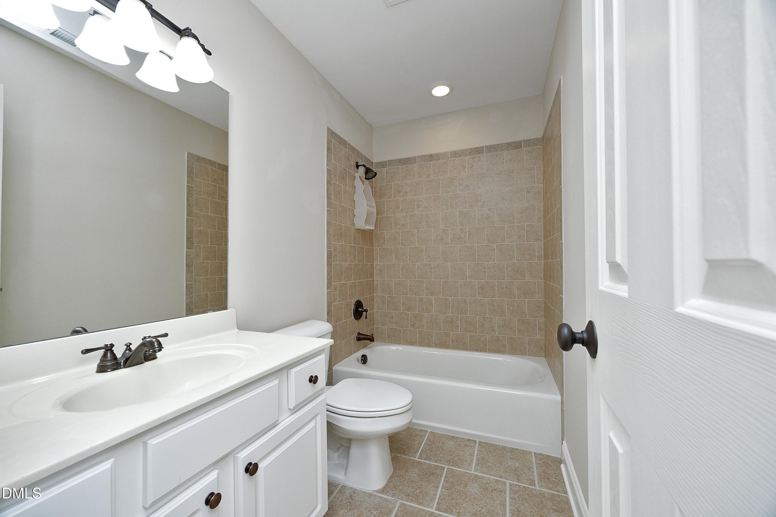 5117 Tera Springs Drive Property Photo 36