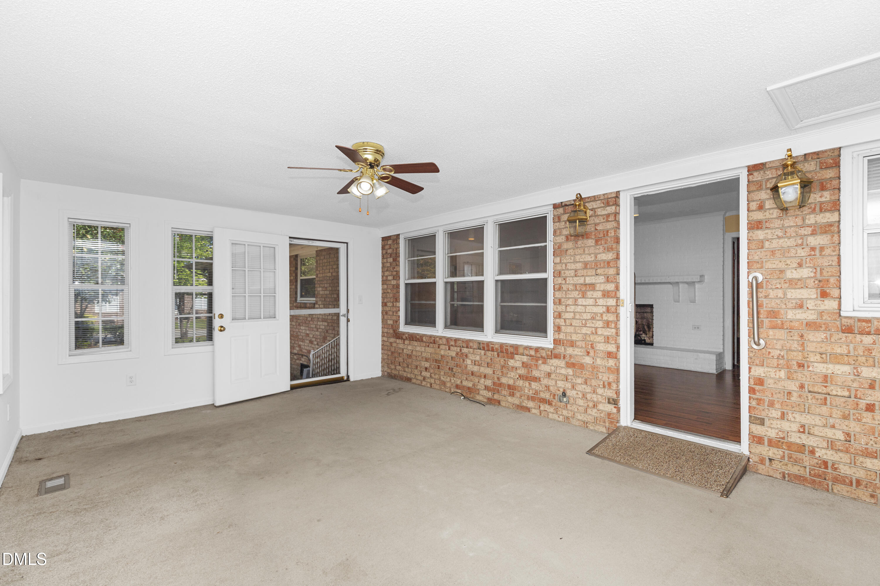 700 E Harnett Street Property Photo 22