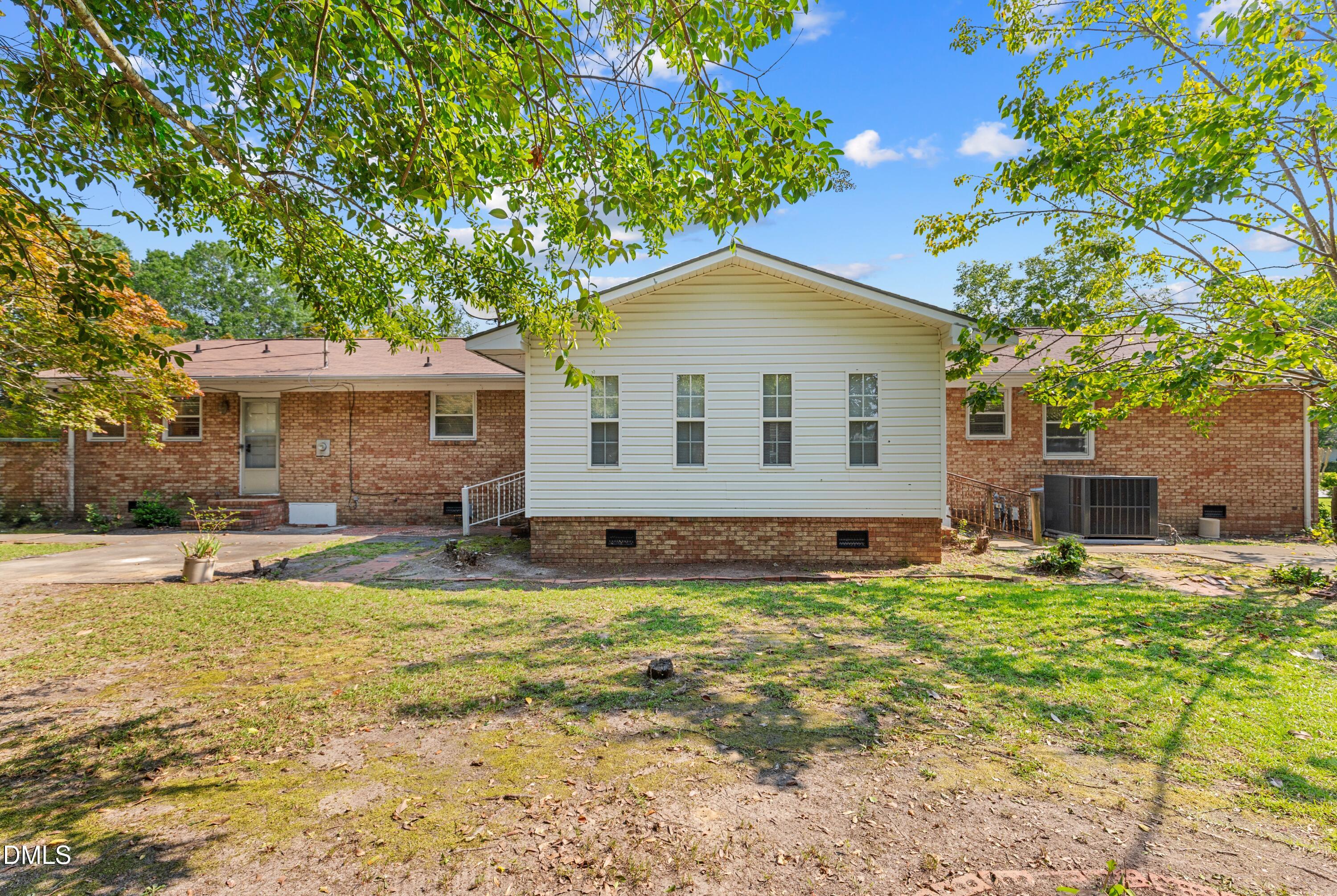 700 E Harnett Street Property Photo 45