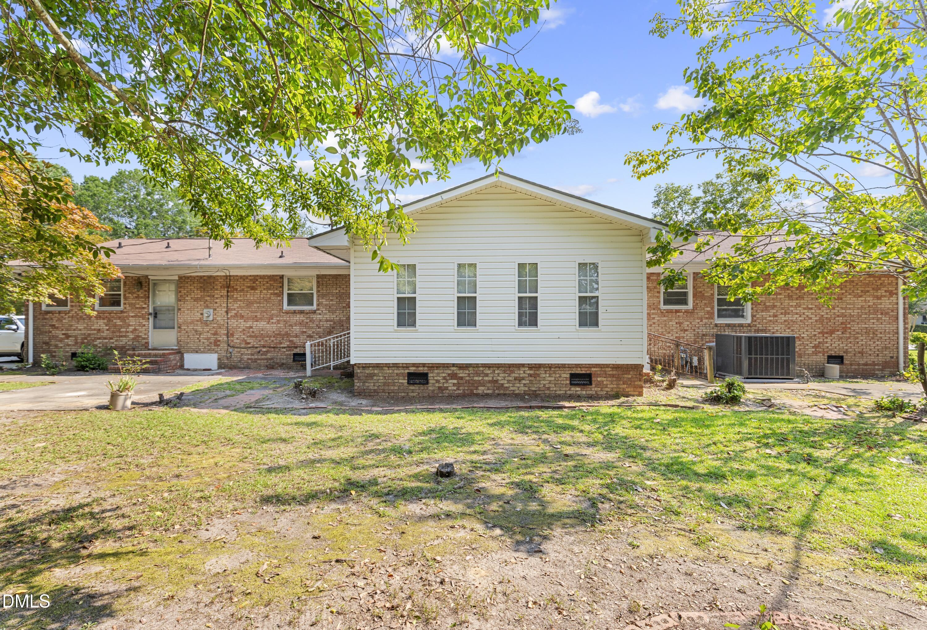 700 E Harnett Street Property Photo 54