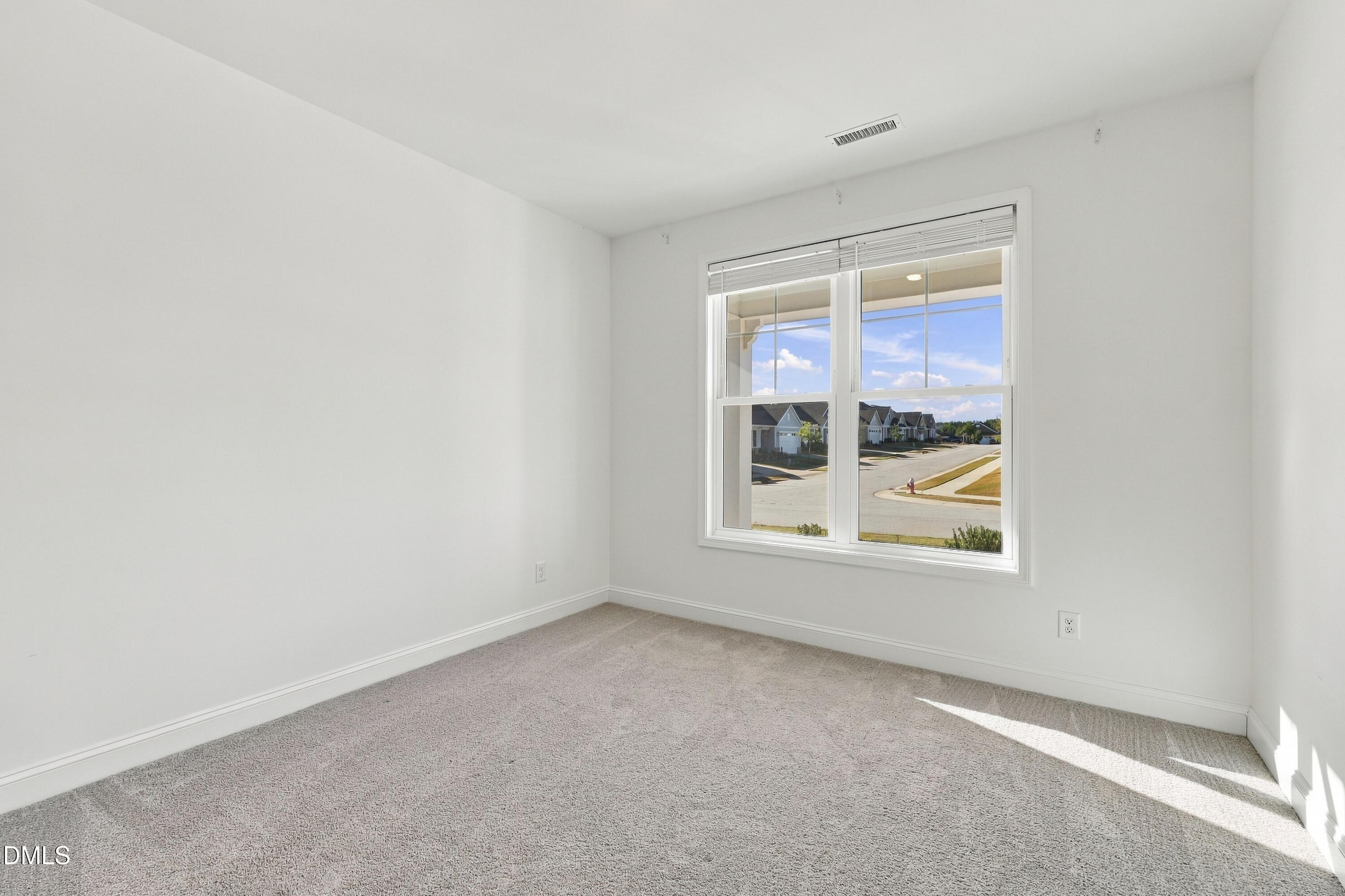 1720 Pinecliff Court Property Photo 10