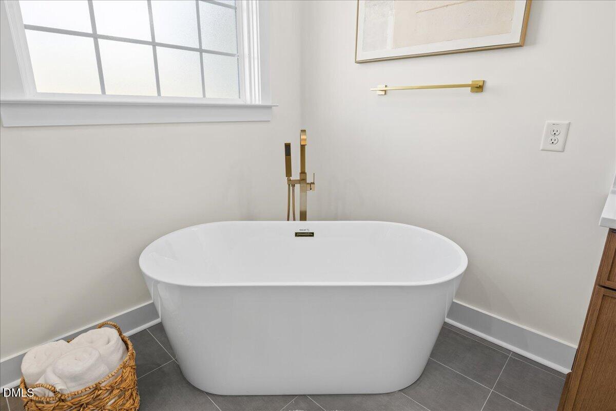 1512 E Jones Street Property Photo 40