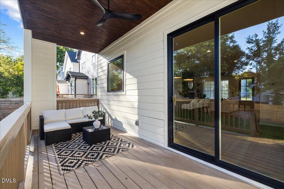1512 E Jones Street Property Photo 63
