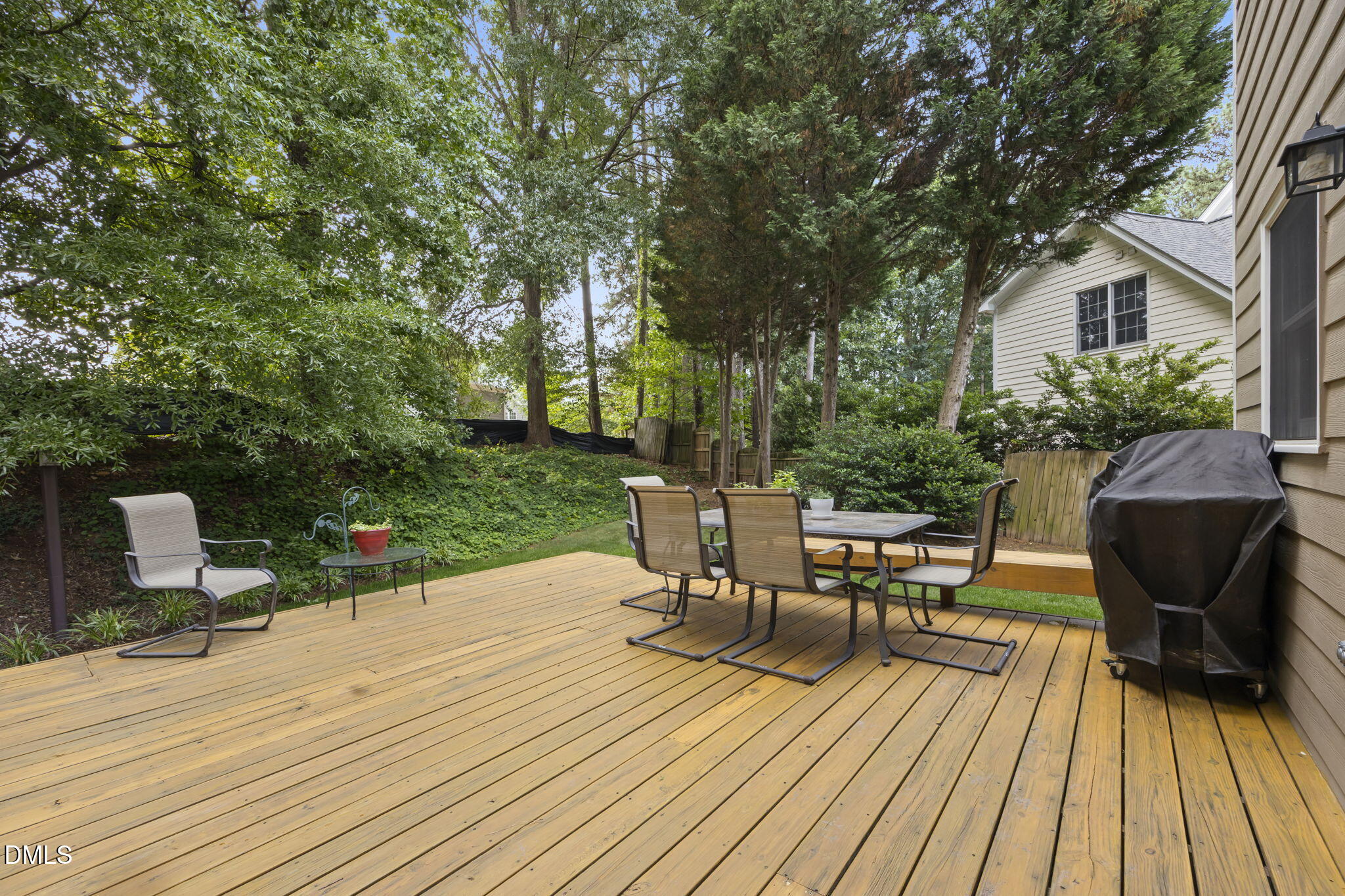 109 Menteith Court Property Photo 40