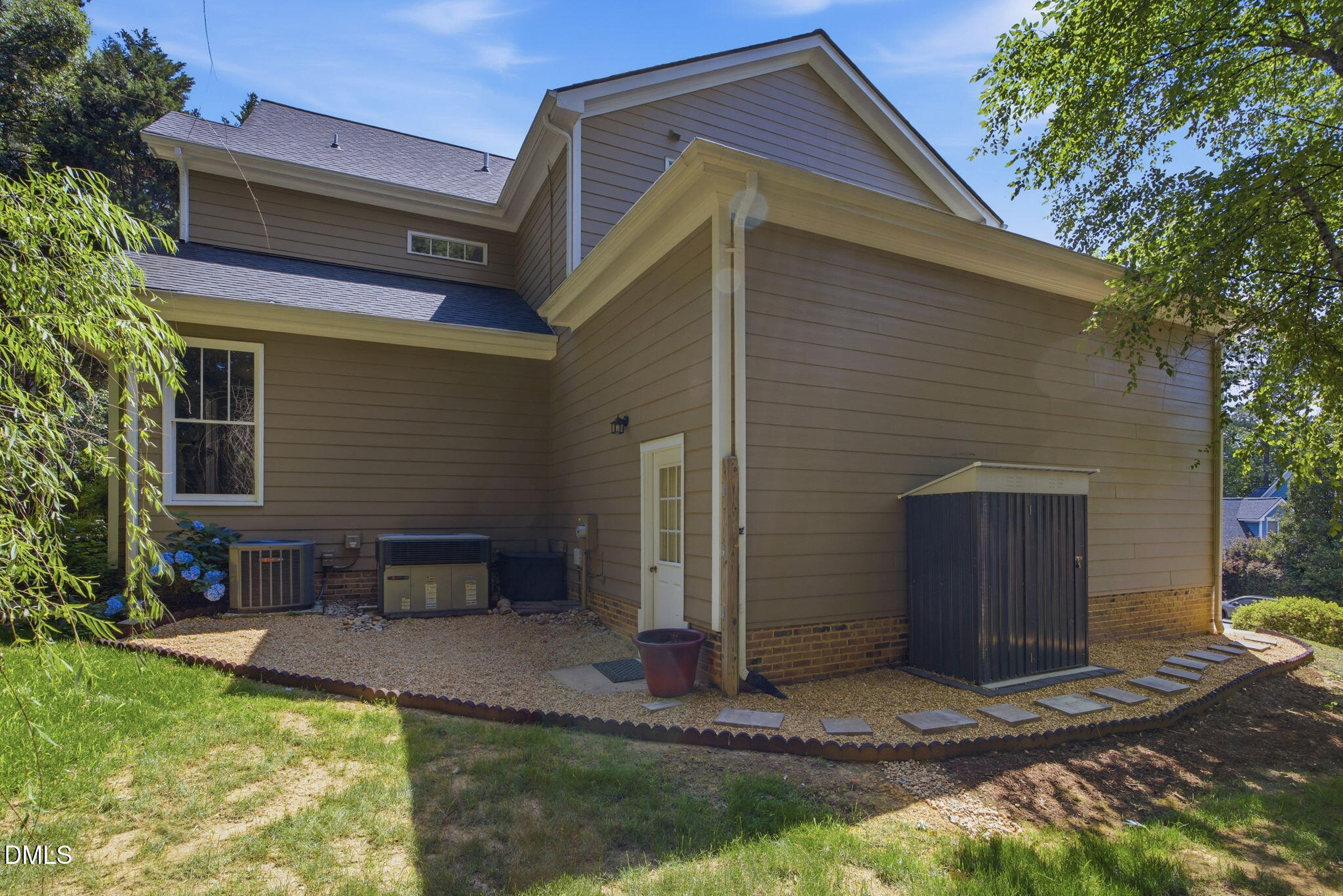 109 Menteith Court Property Photo 41