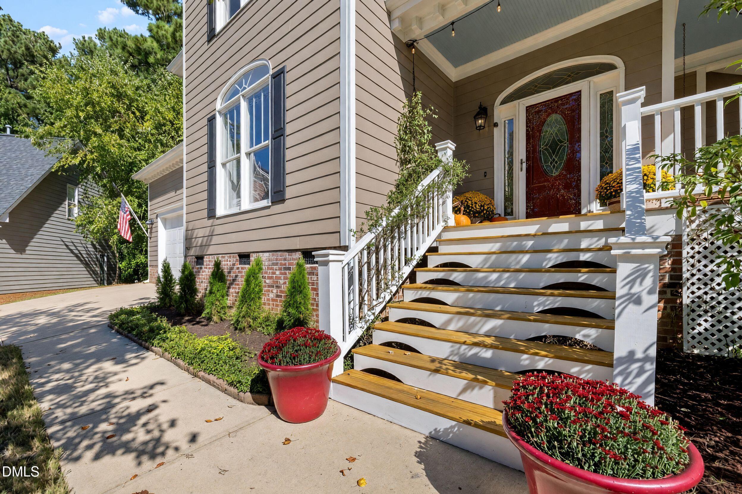 109 Menteith Court Property Photo 43
