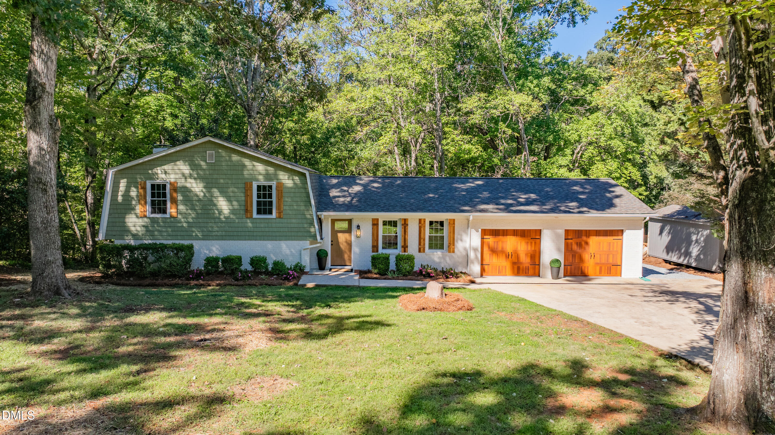 544 Eastwood Drive Property Photo 1