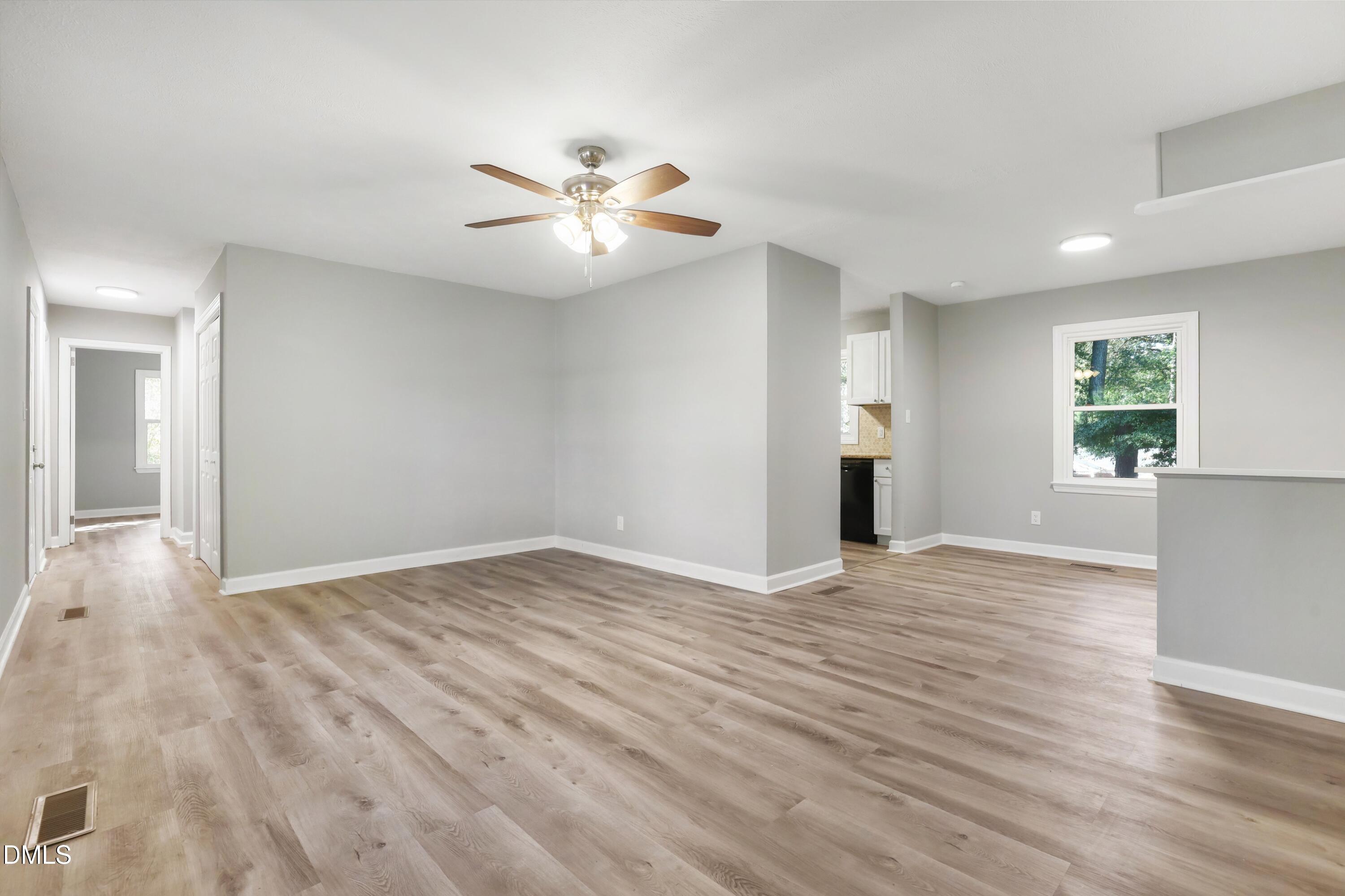 1726 Wayne Lane Property Photo 4