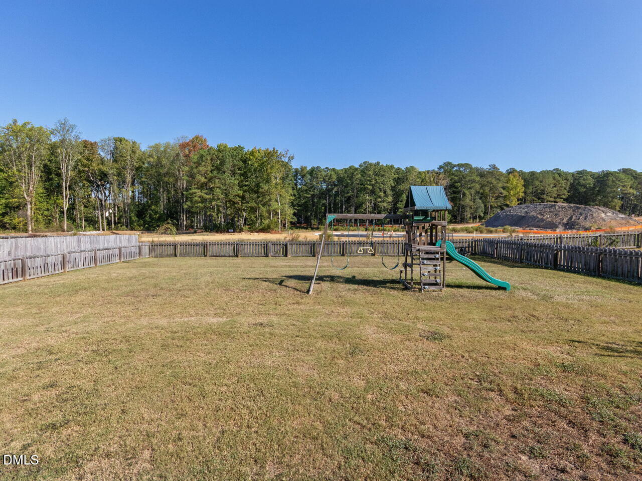 1225 Chimney Ridge Drive Property Photo 6