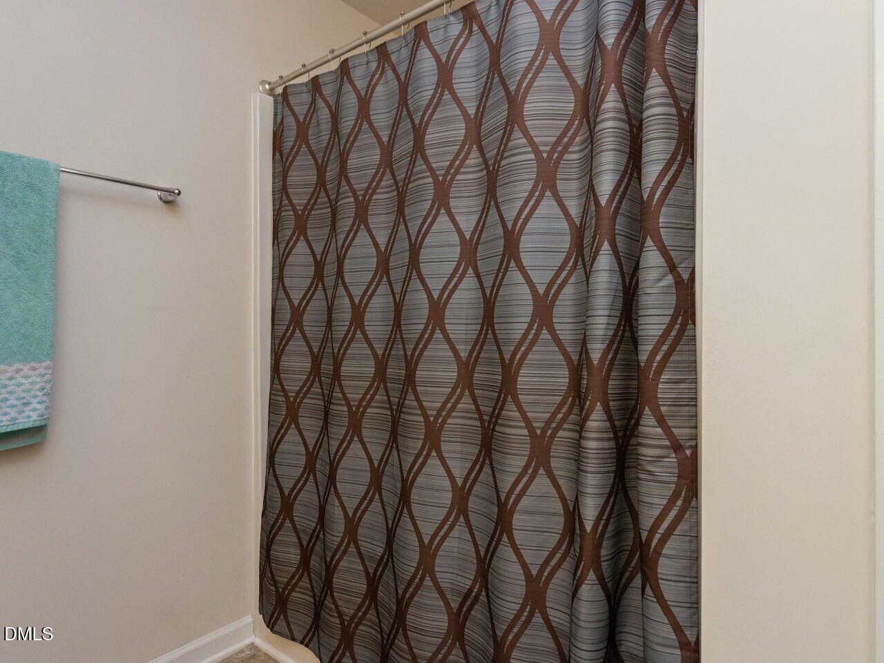 1225 Chimney Ridge Drive Property Photo 20