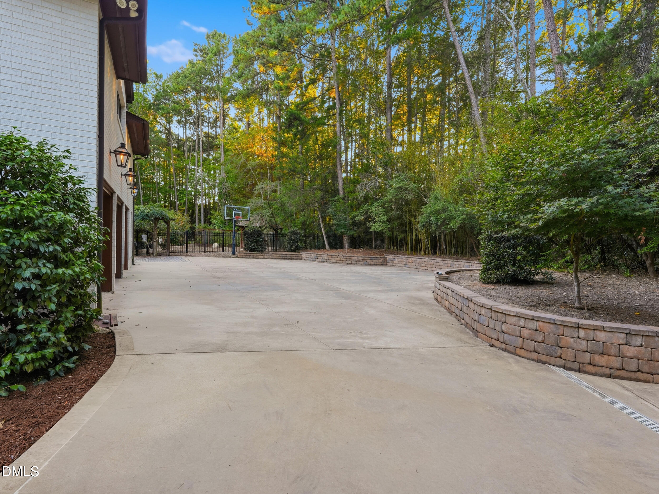 10752 Trego Trail Property Photo 47