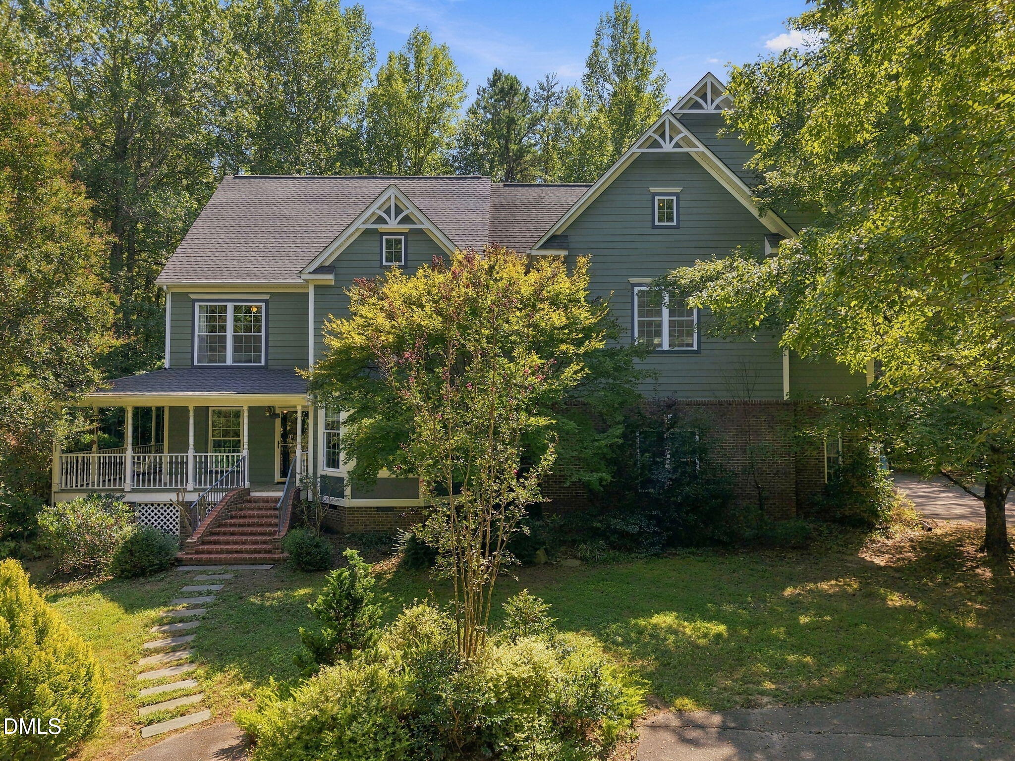 3717 Angus Lane