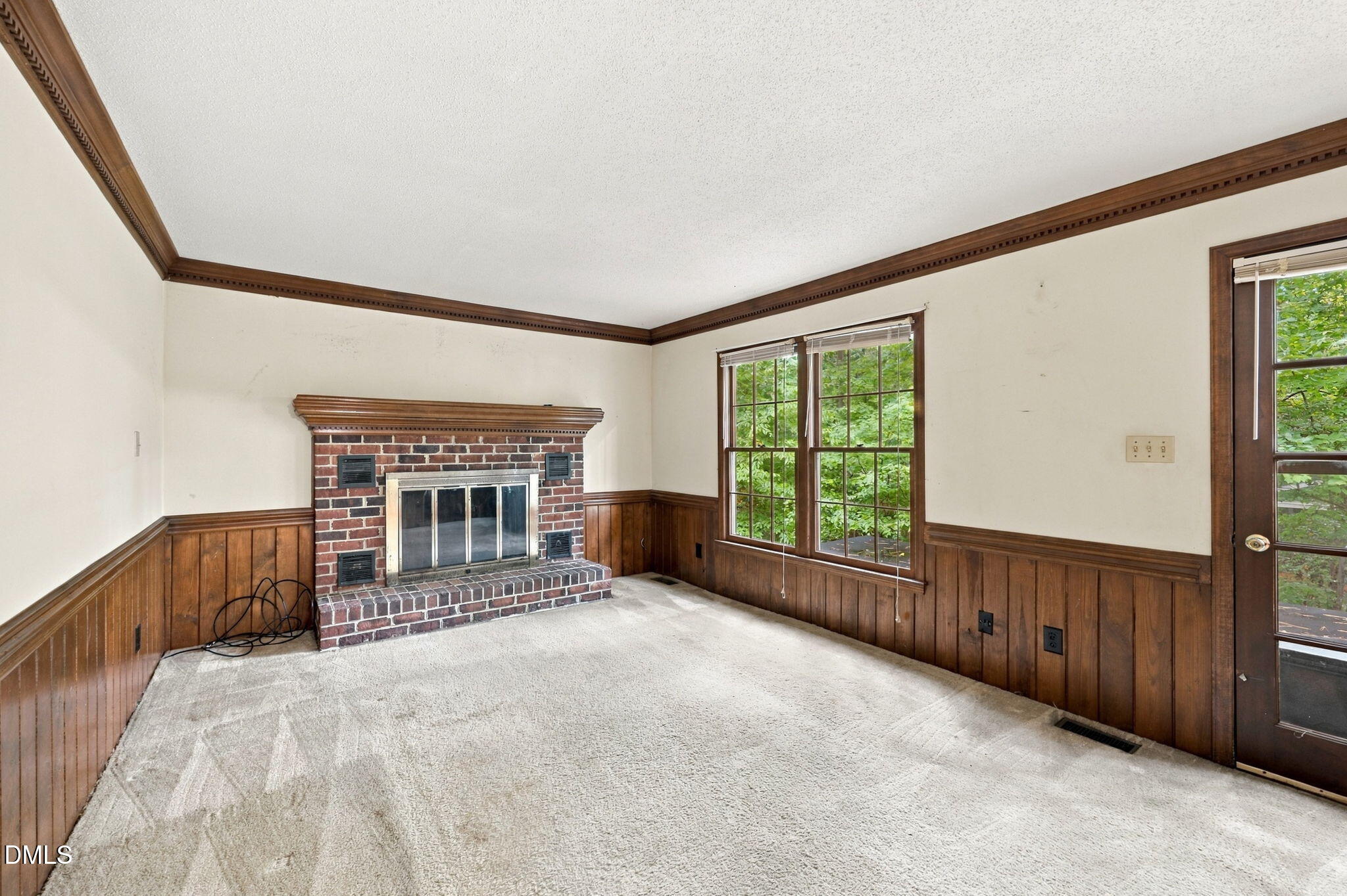 100 Escher Lane Property Photo 16