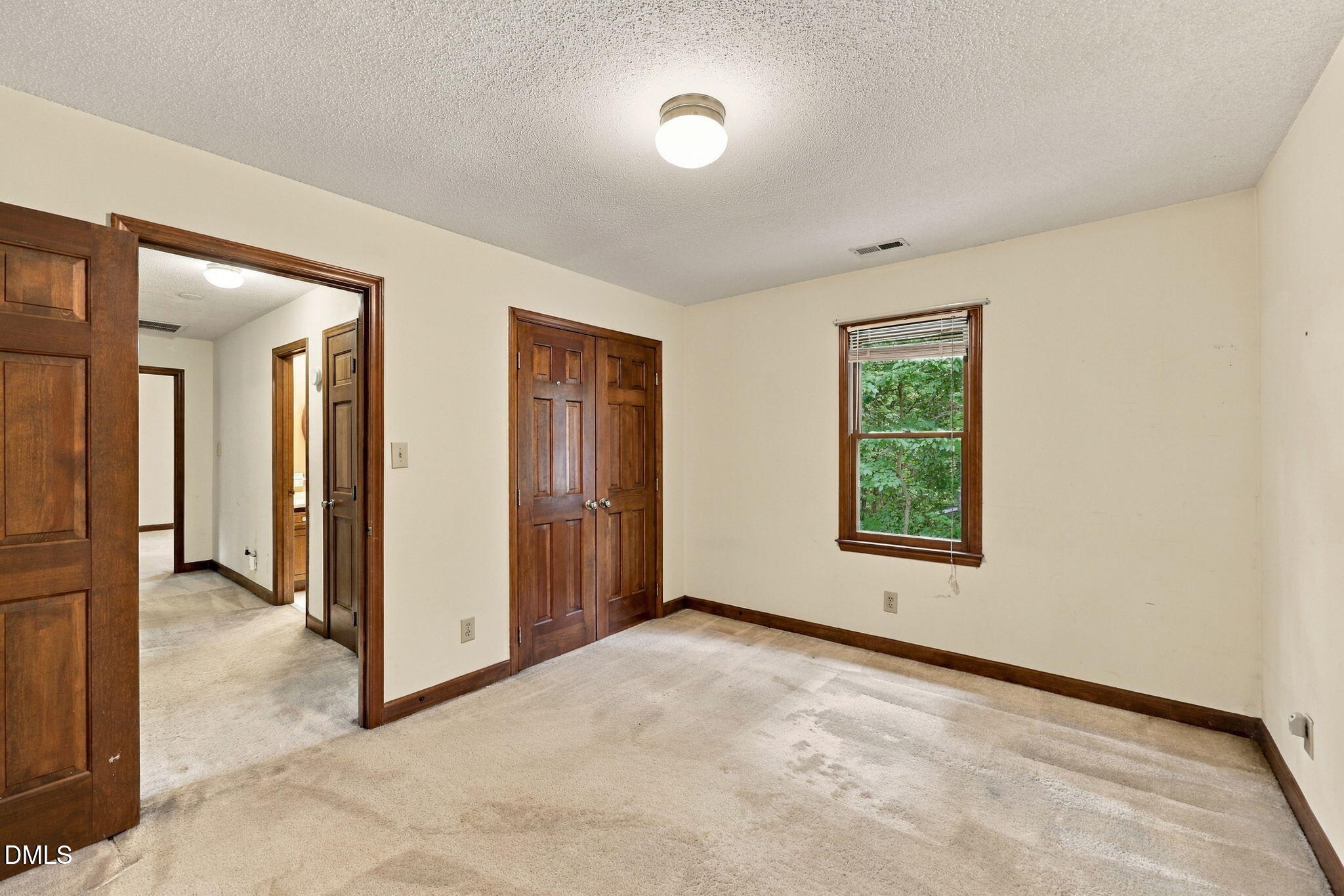 100 Escher Lane Property Photo 19