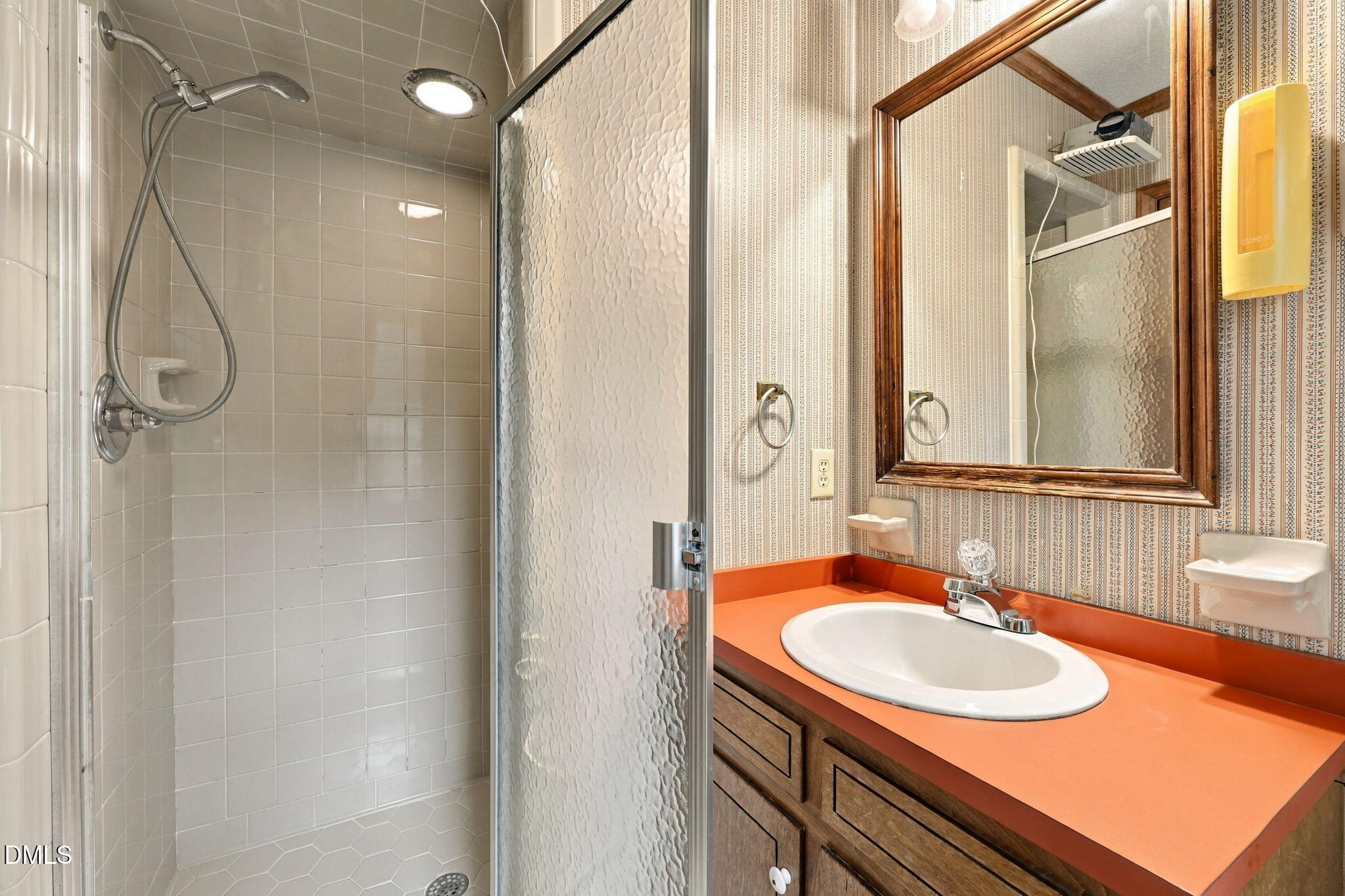 100 Escher Lane Property Photo 25
