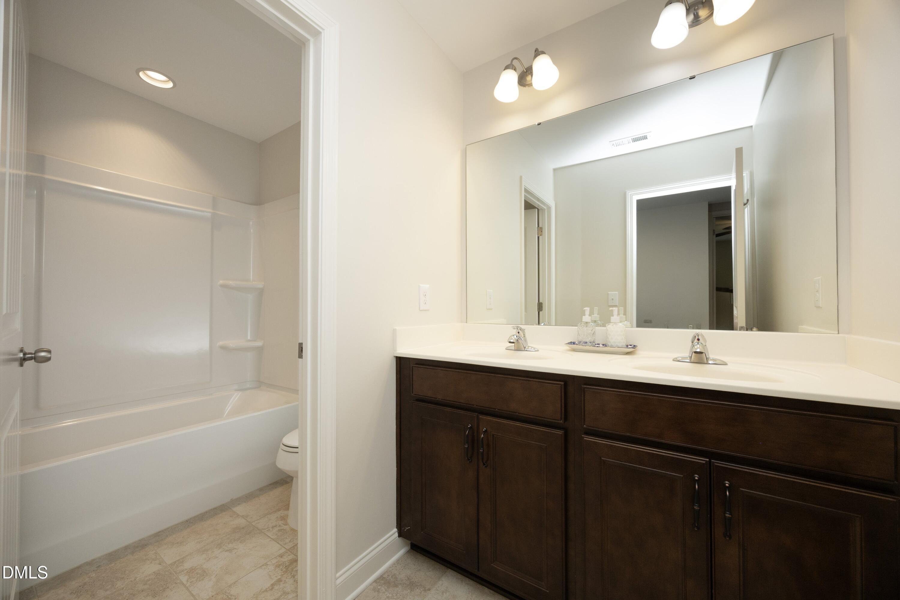2904 Long Meadow Lane Property Photo 32