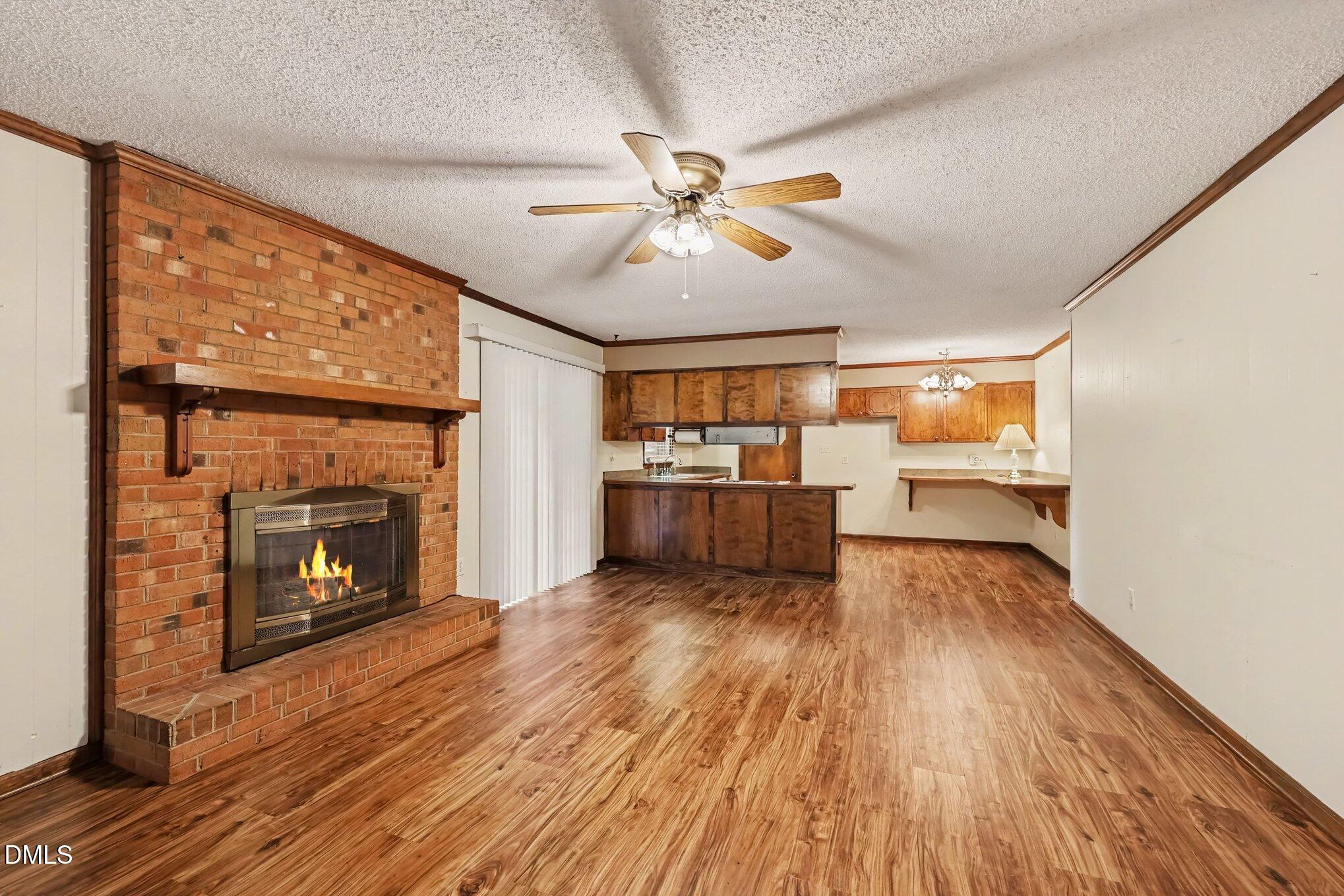 1001 Parkwood Drive Property Photo 7