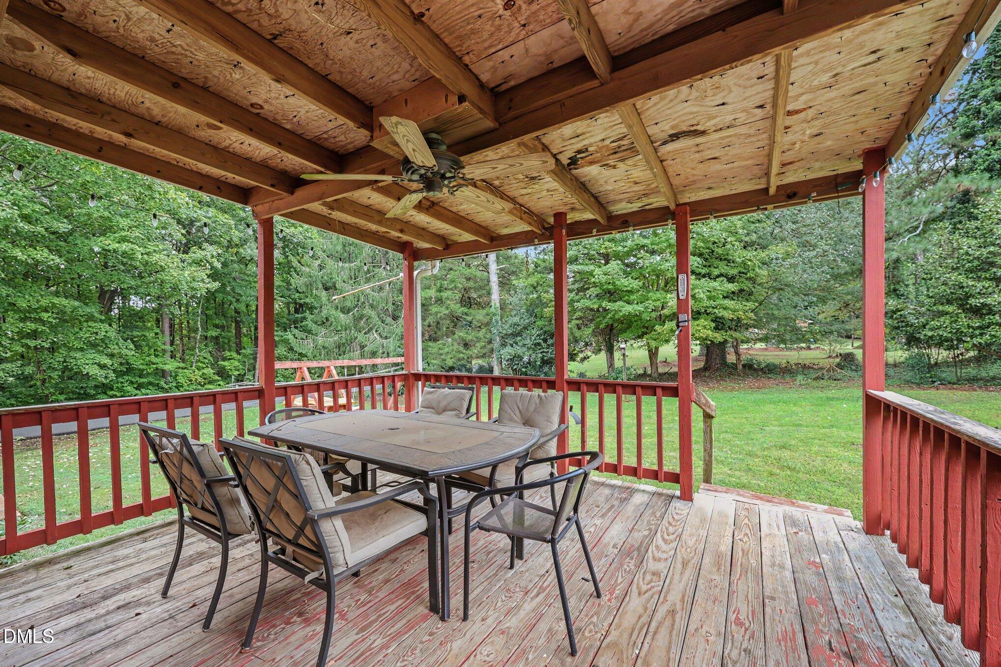1001 Parkwood Drive Property Photo 25
