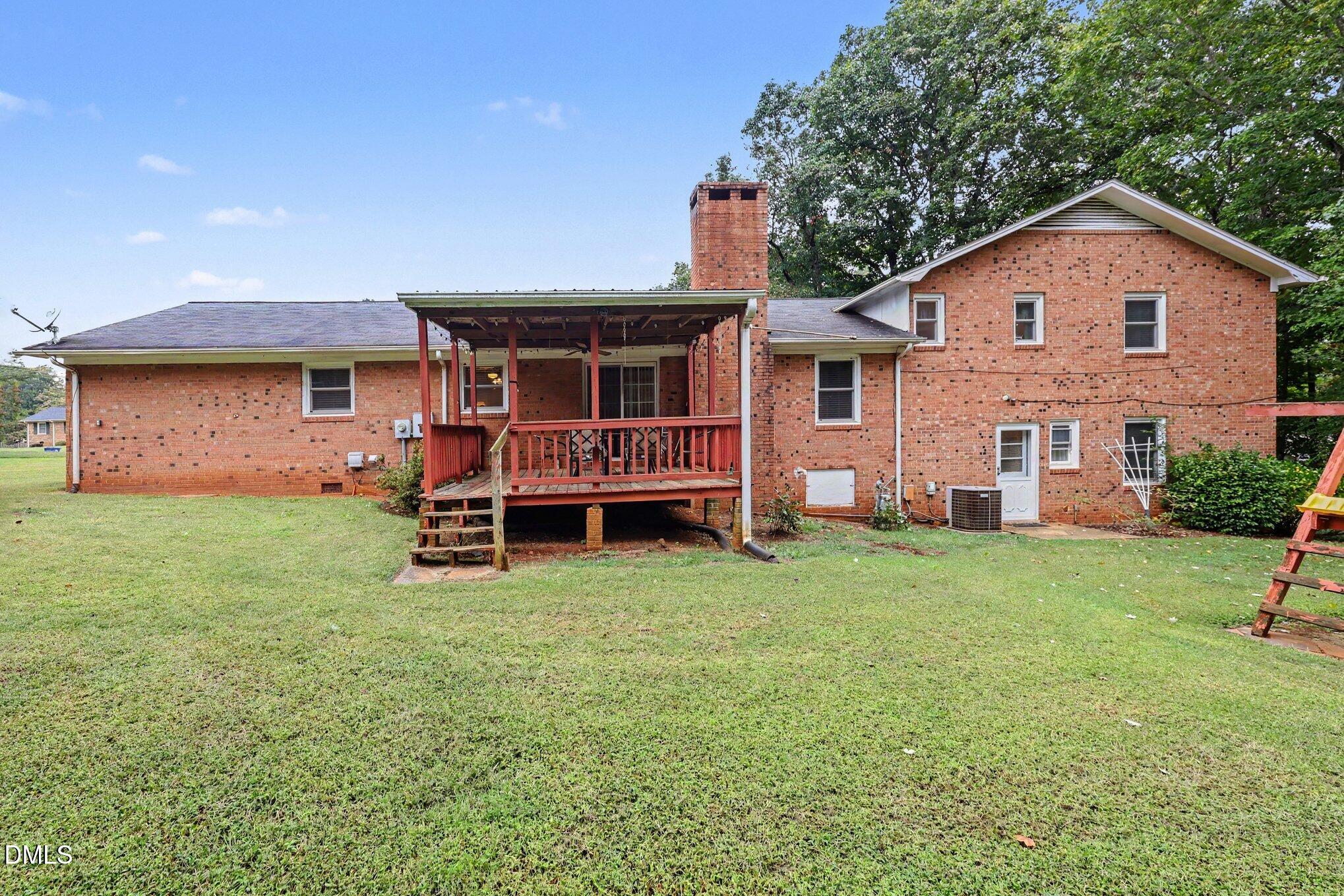 1001 Parkwood Drive Property Photo 27