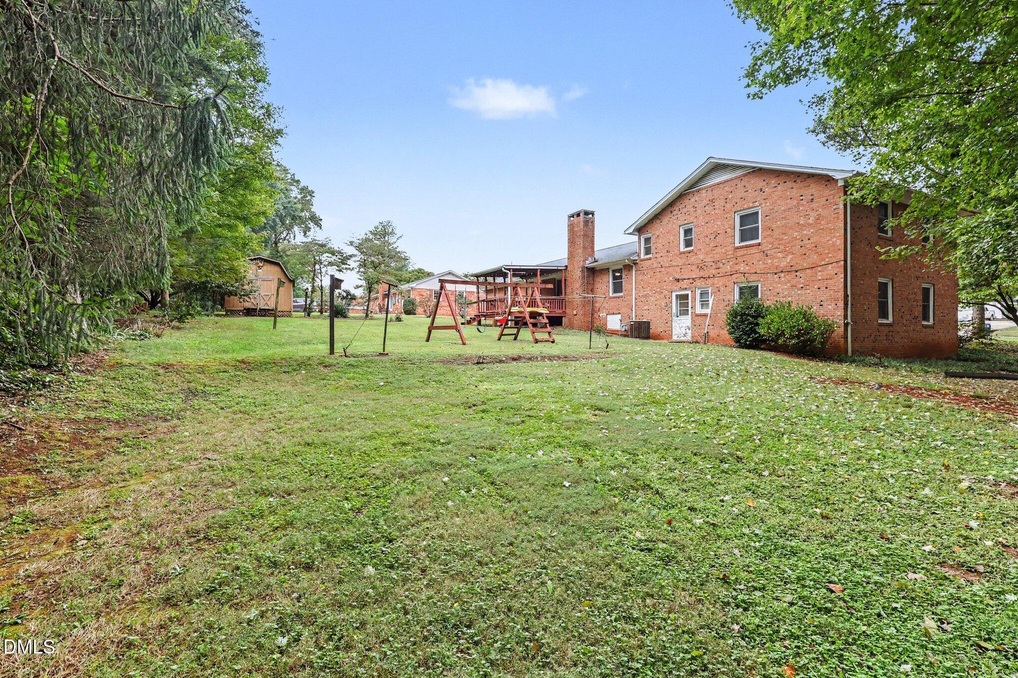 1001 Parkwood Drive Property Photo 28