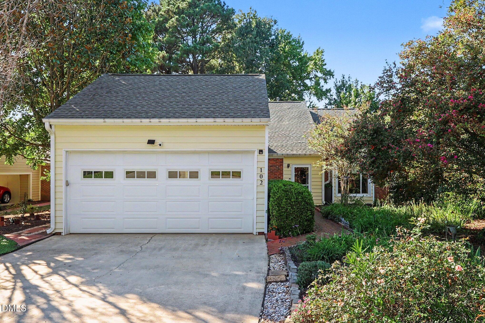 102 Forest Hills Court Property Photo 1