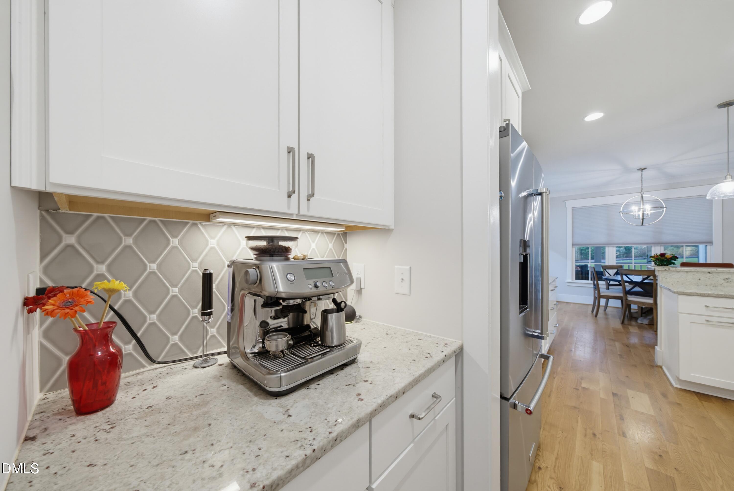122 W Circle Drive Property Photo 9
