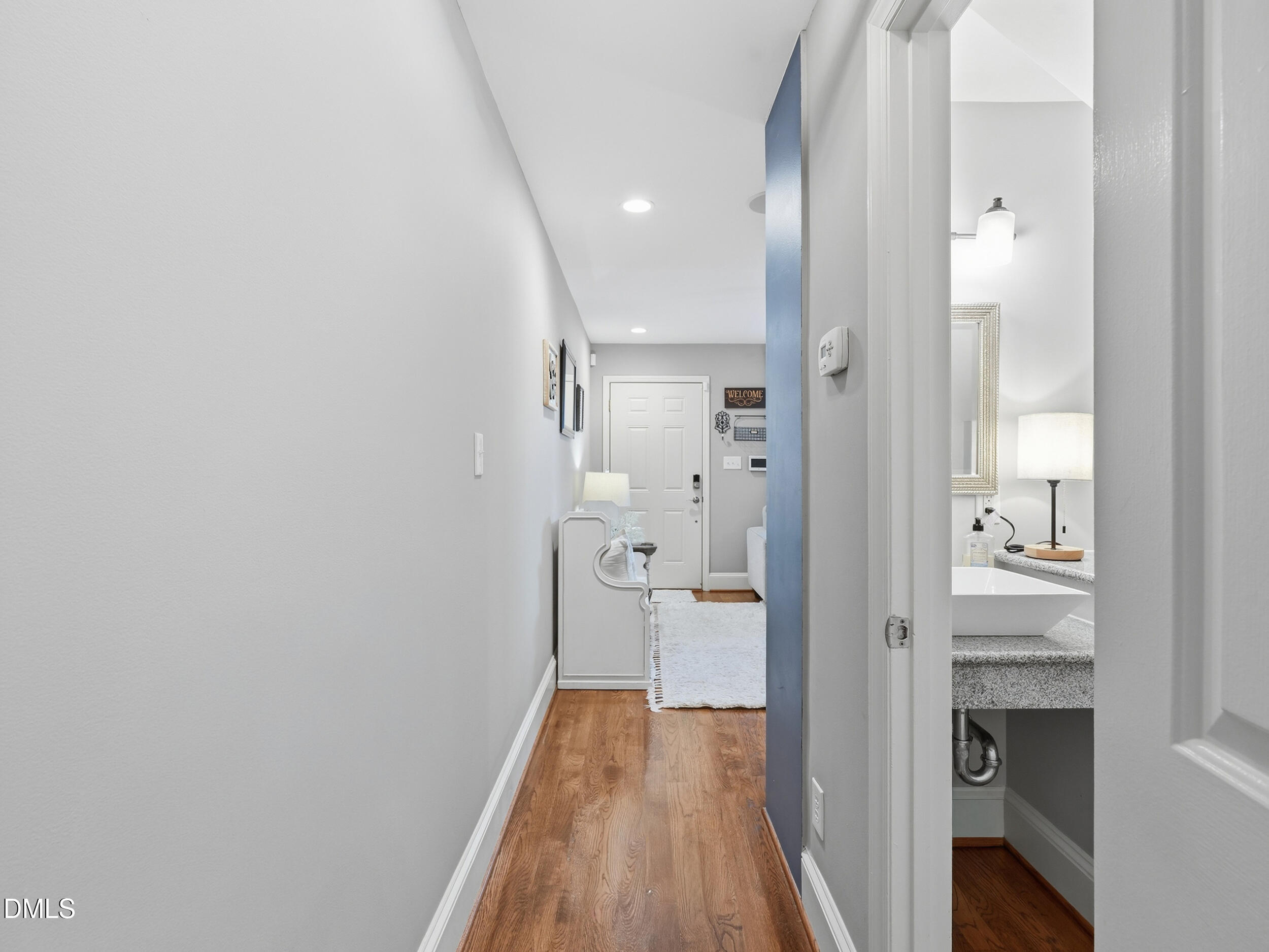 2542 Noble Road Property Photo 8