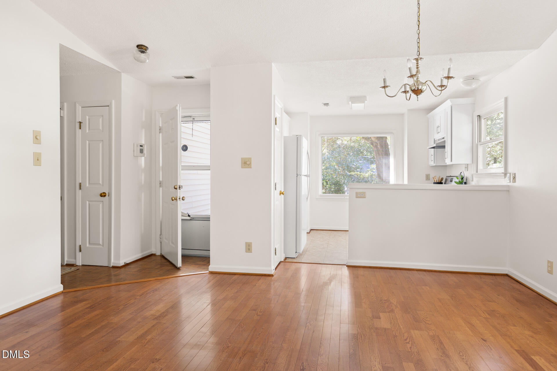 101 Standish Drive Property Photo 8