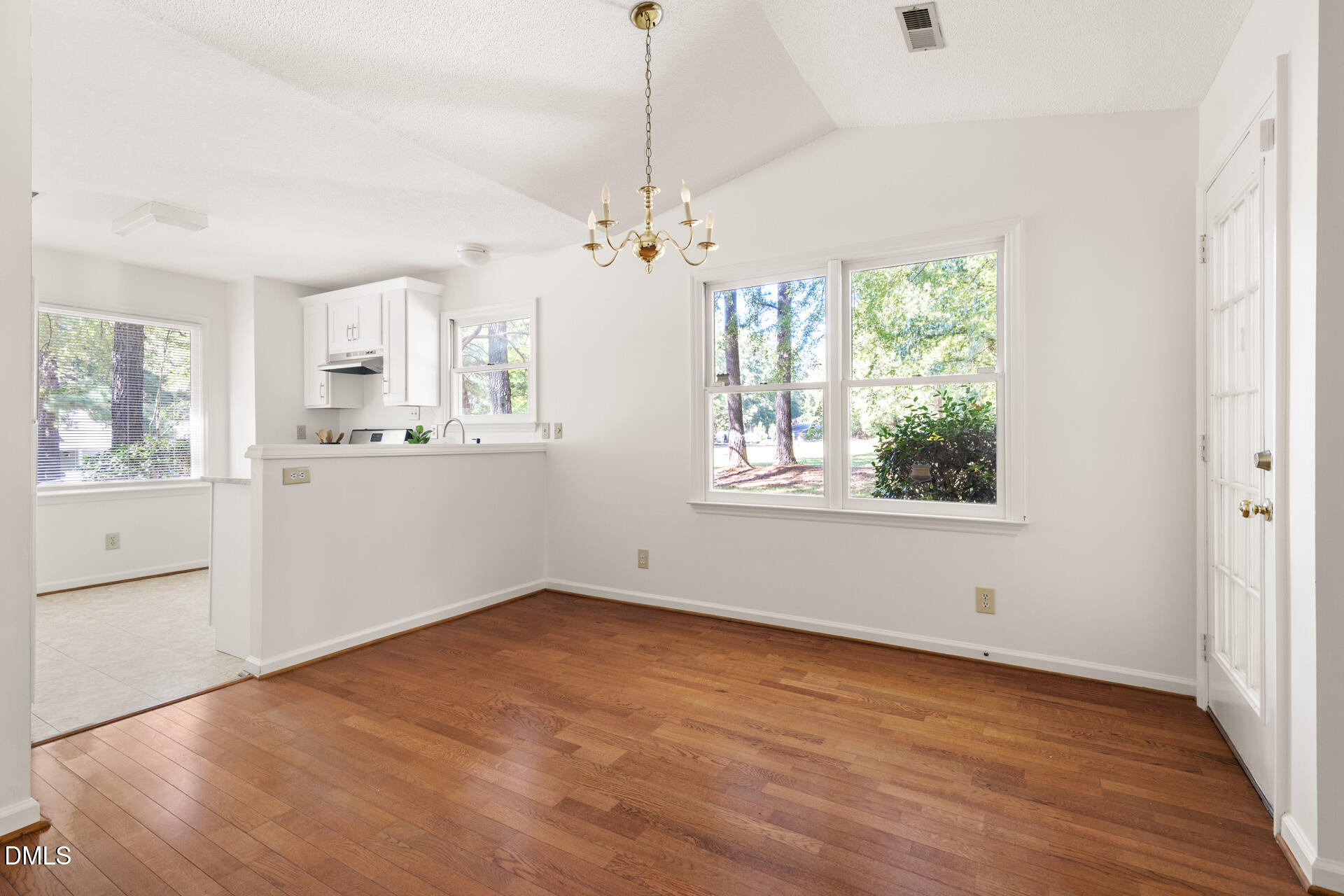 101 Standish Drive Property Photo 12