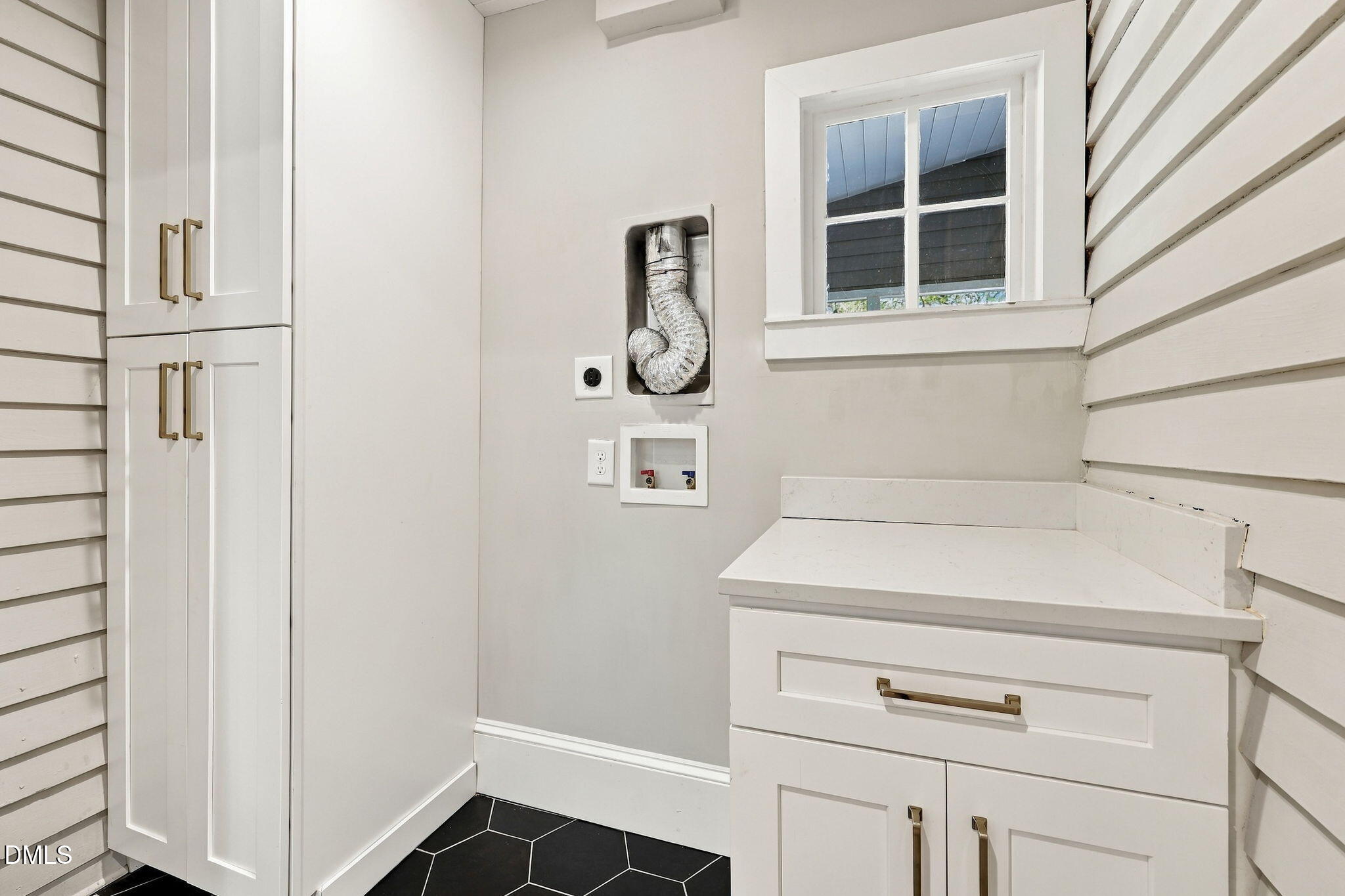 1305 Maryland Avenue Property Photo 27