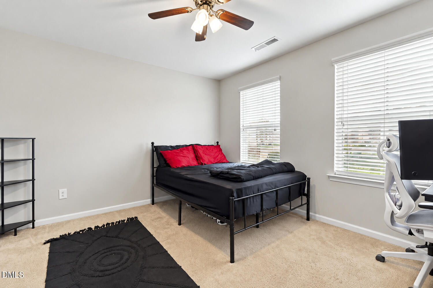 5304 Beckom Street Property Photo 6