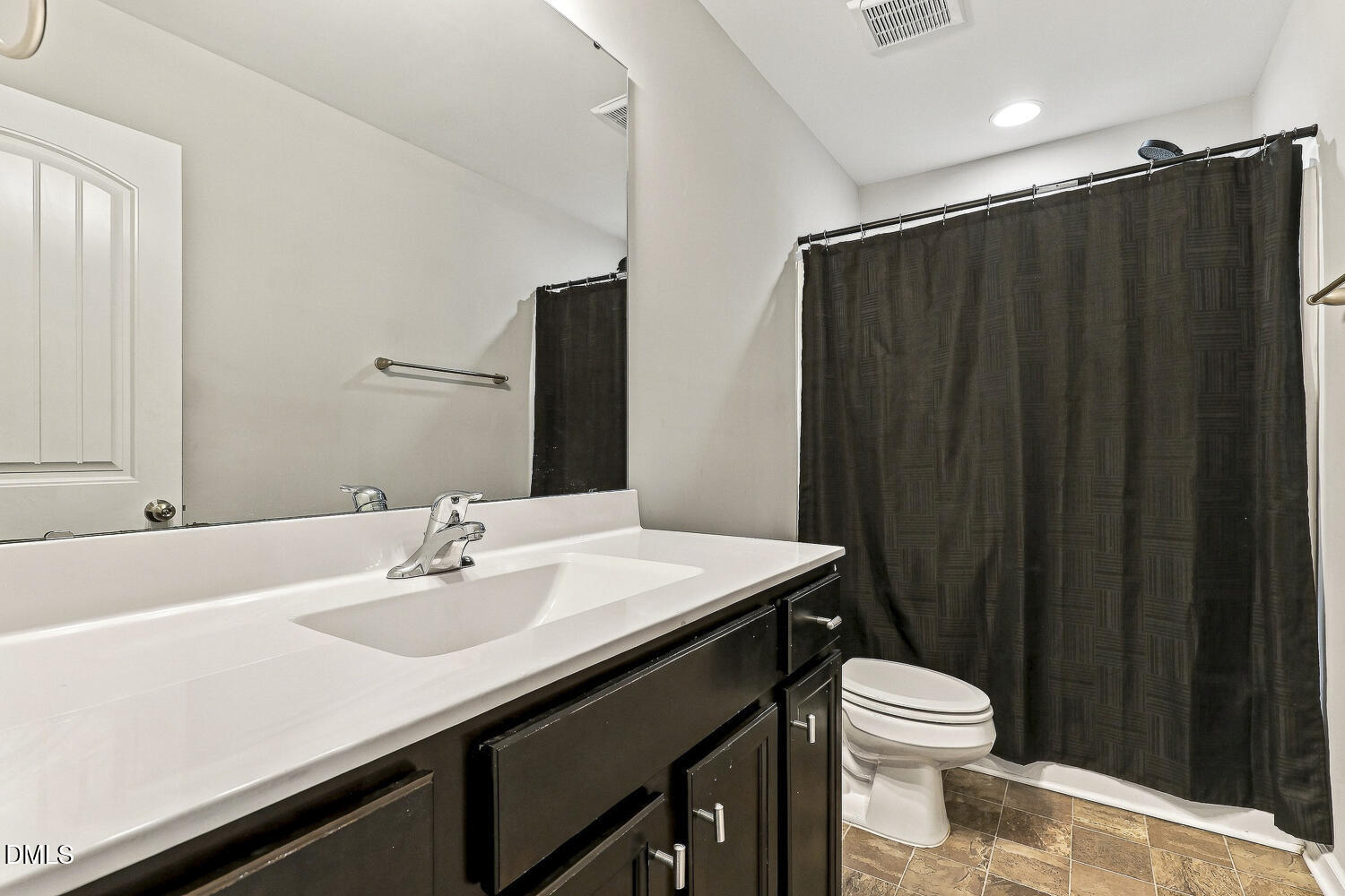 5304 Beckom Street Property Photo 8