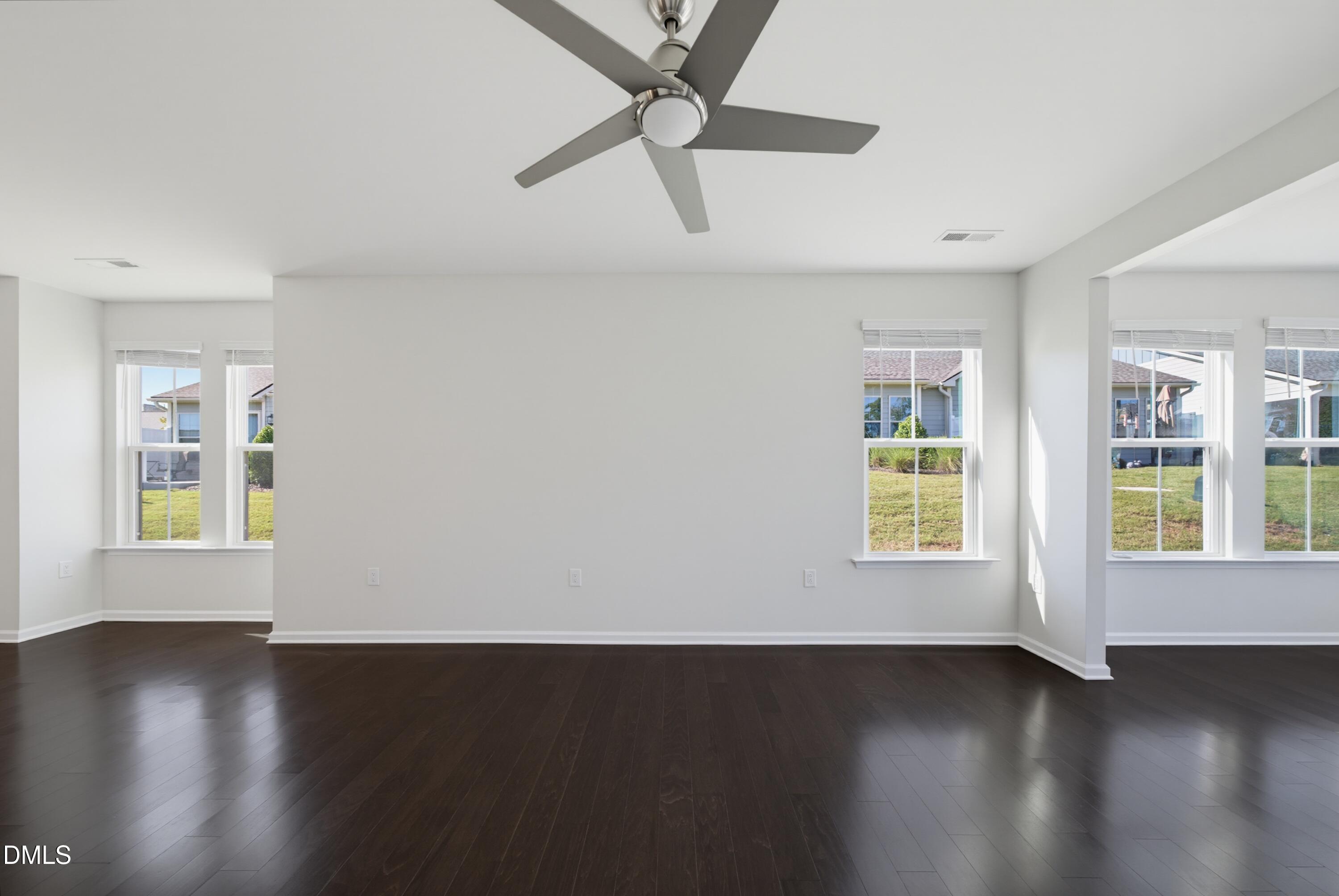 1012 Twain Trail Property Photo 3