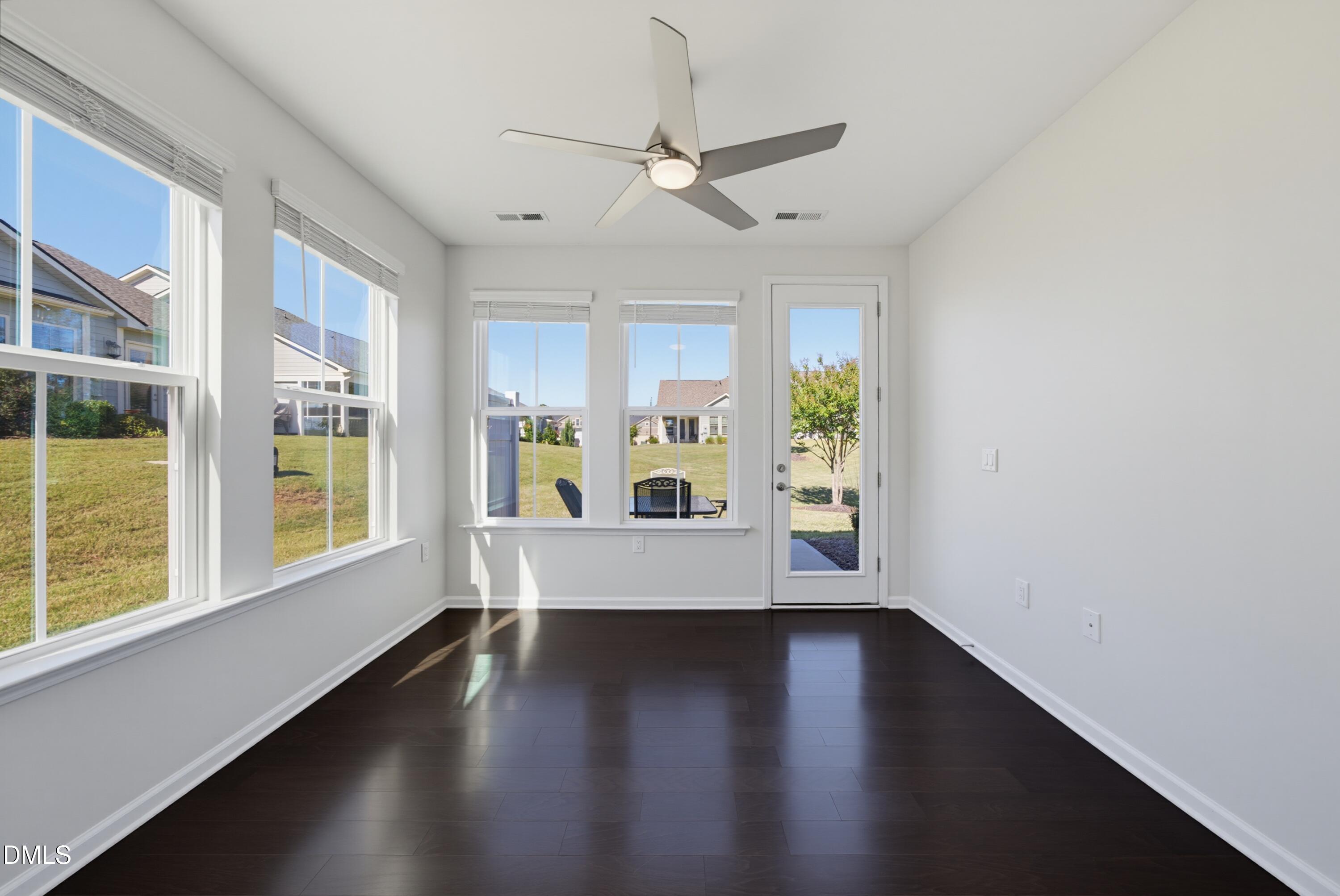 1012 Twain Trail Property Photo 5