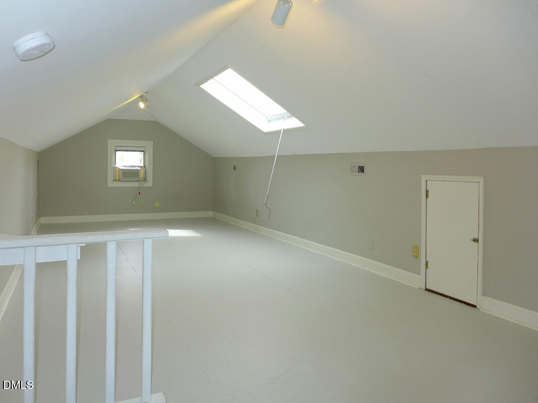 406 Hillsborough Street Main Property Photo 9