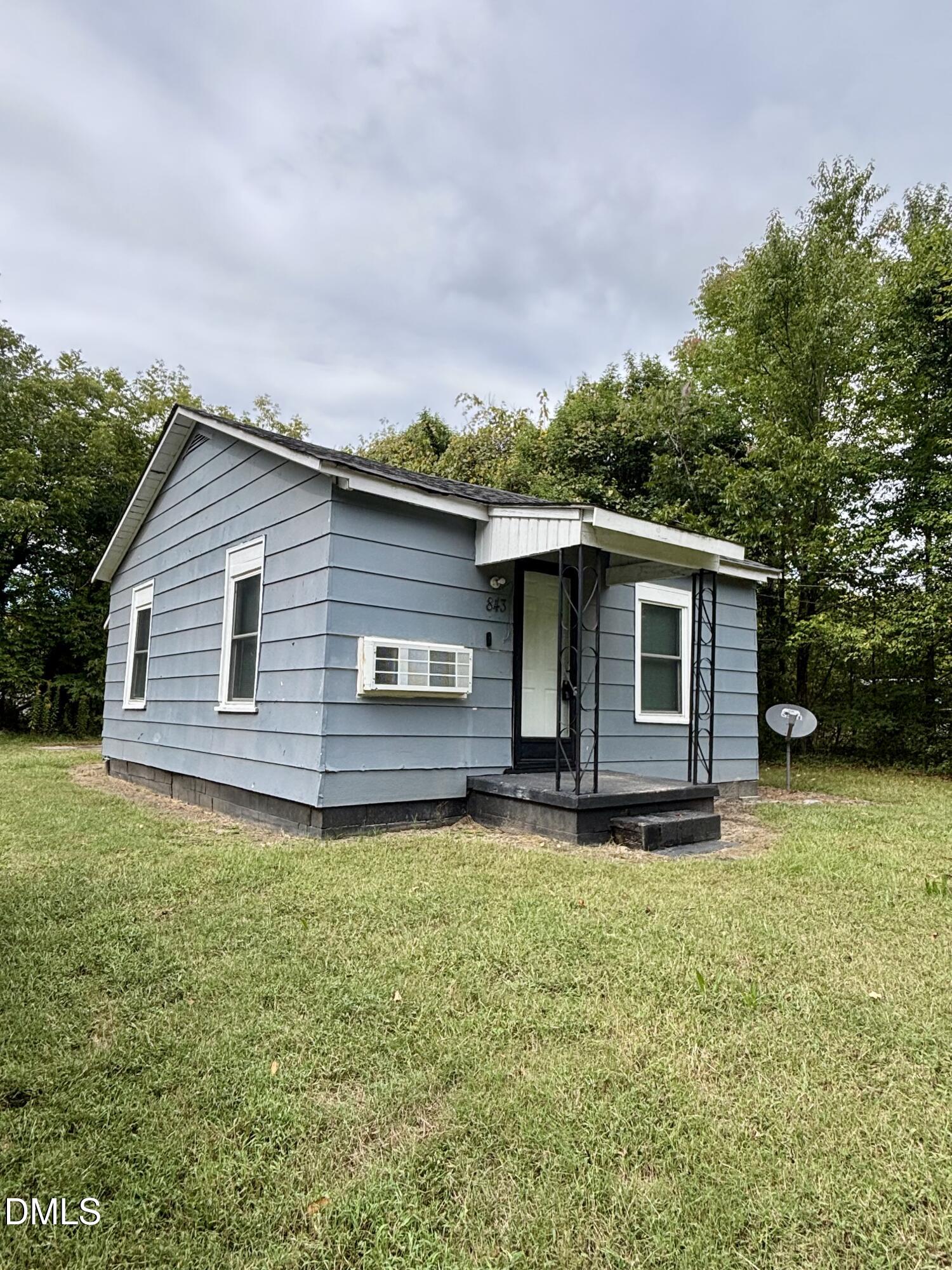 843 Vaughan Street Property Photo 1