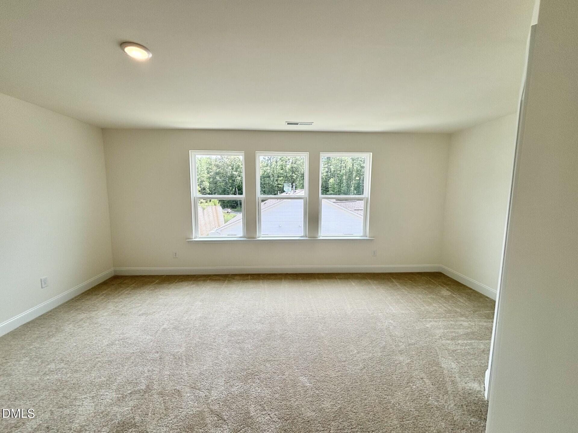 208 Carnaby 135 Property Photo 5