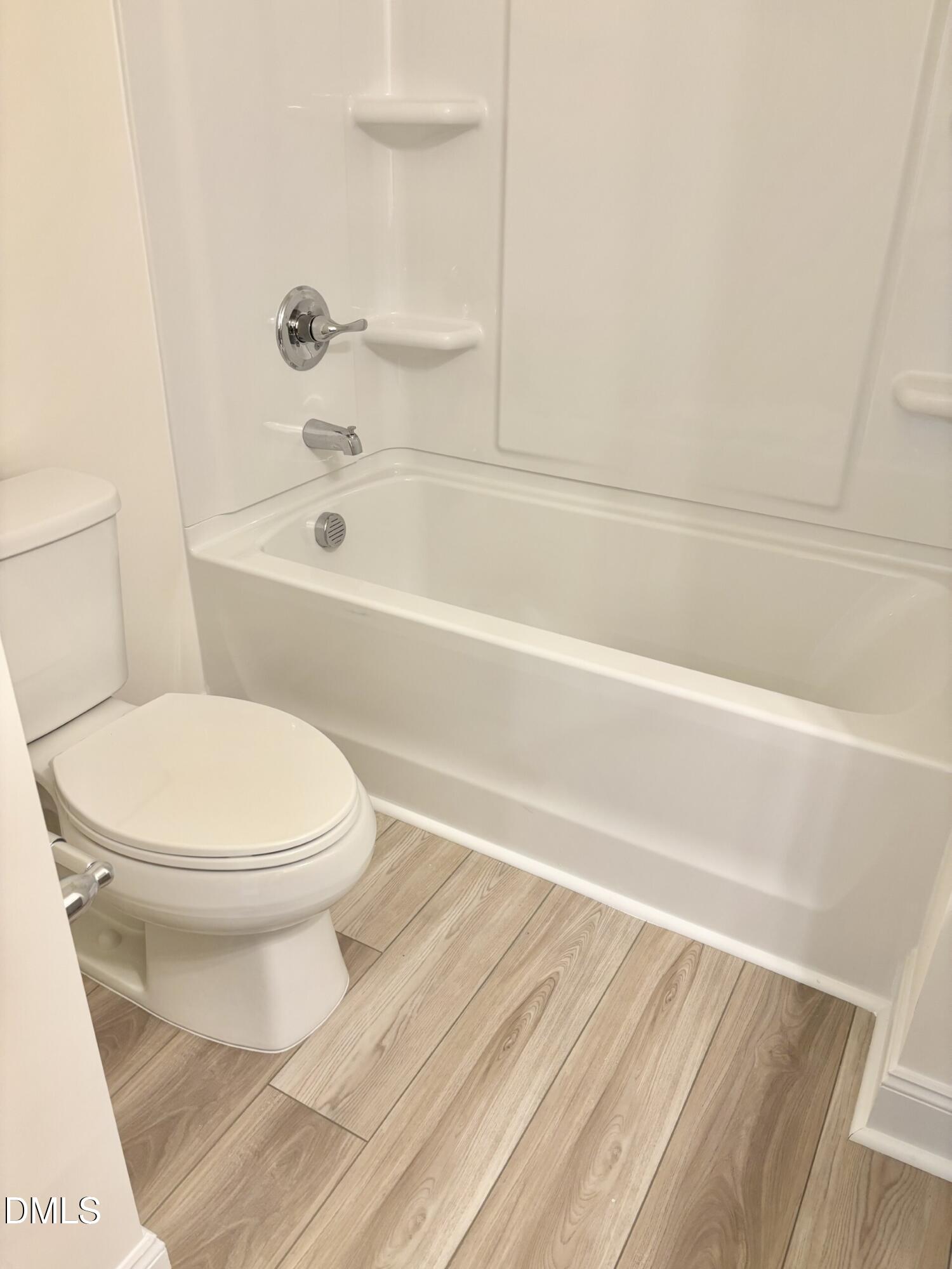 208 Carnaby 135 Property Photo 6