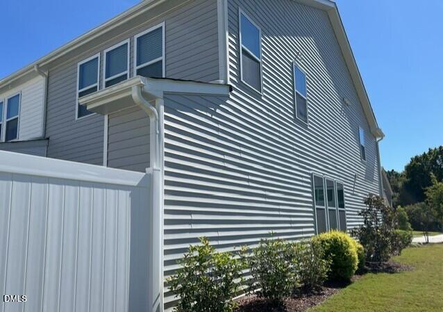 744 Ridge Cliff Lane Property Photo 3