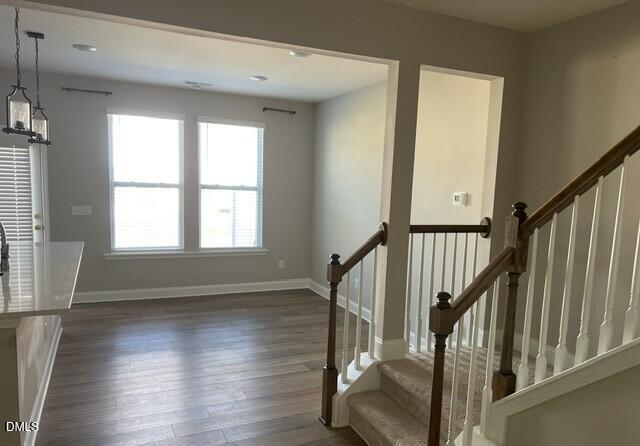 744 Ridge Cliff Lane Property Photo 7