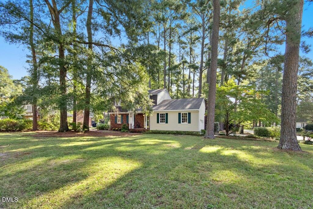 1215 S Crescent Drive Property Photo 2