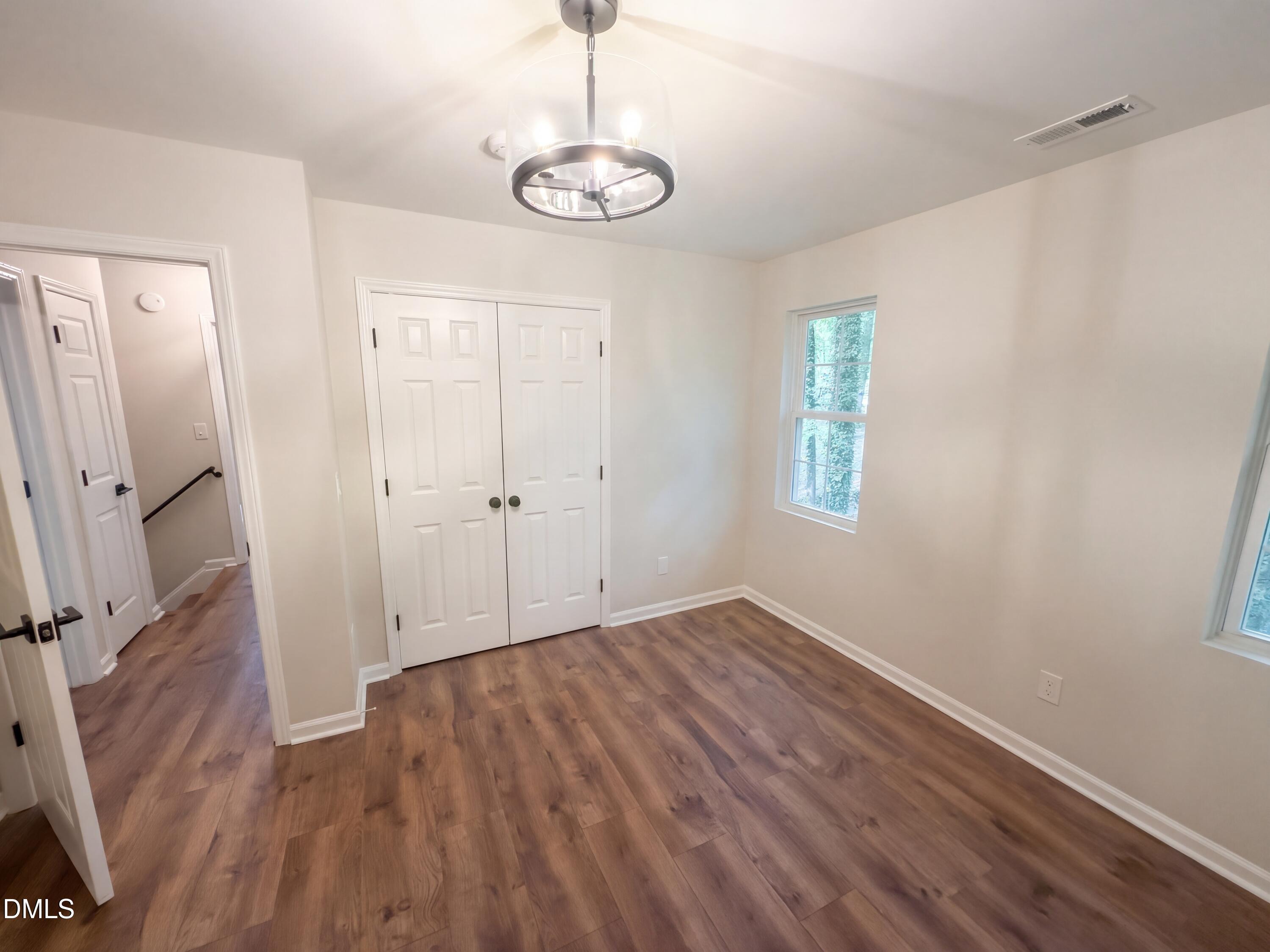 5716 N Hills Drive Property Photo 9