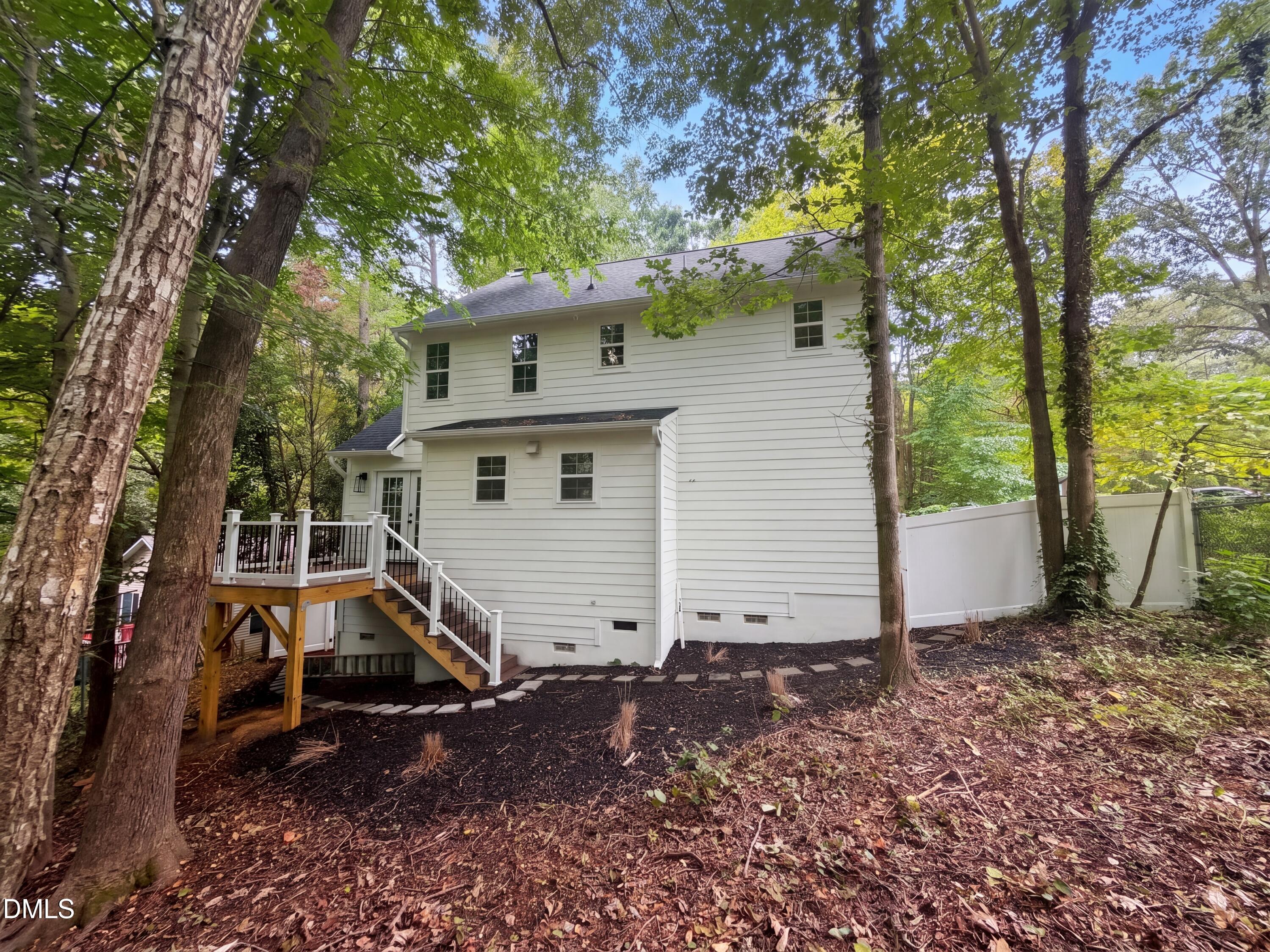 5716 N Hills Drive Property Photo 14