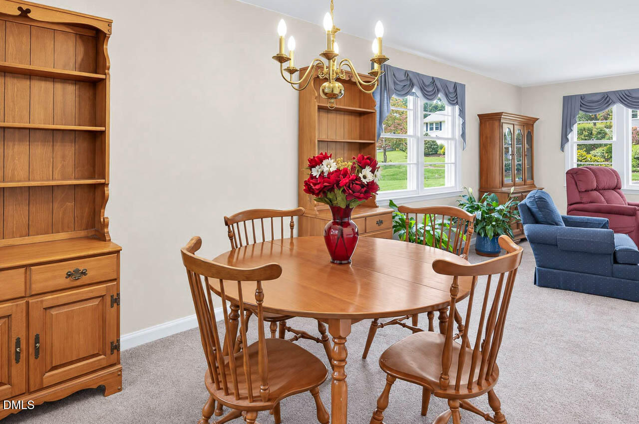 2126 Woodview Drive Property Photo 6