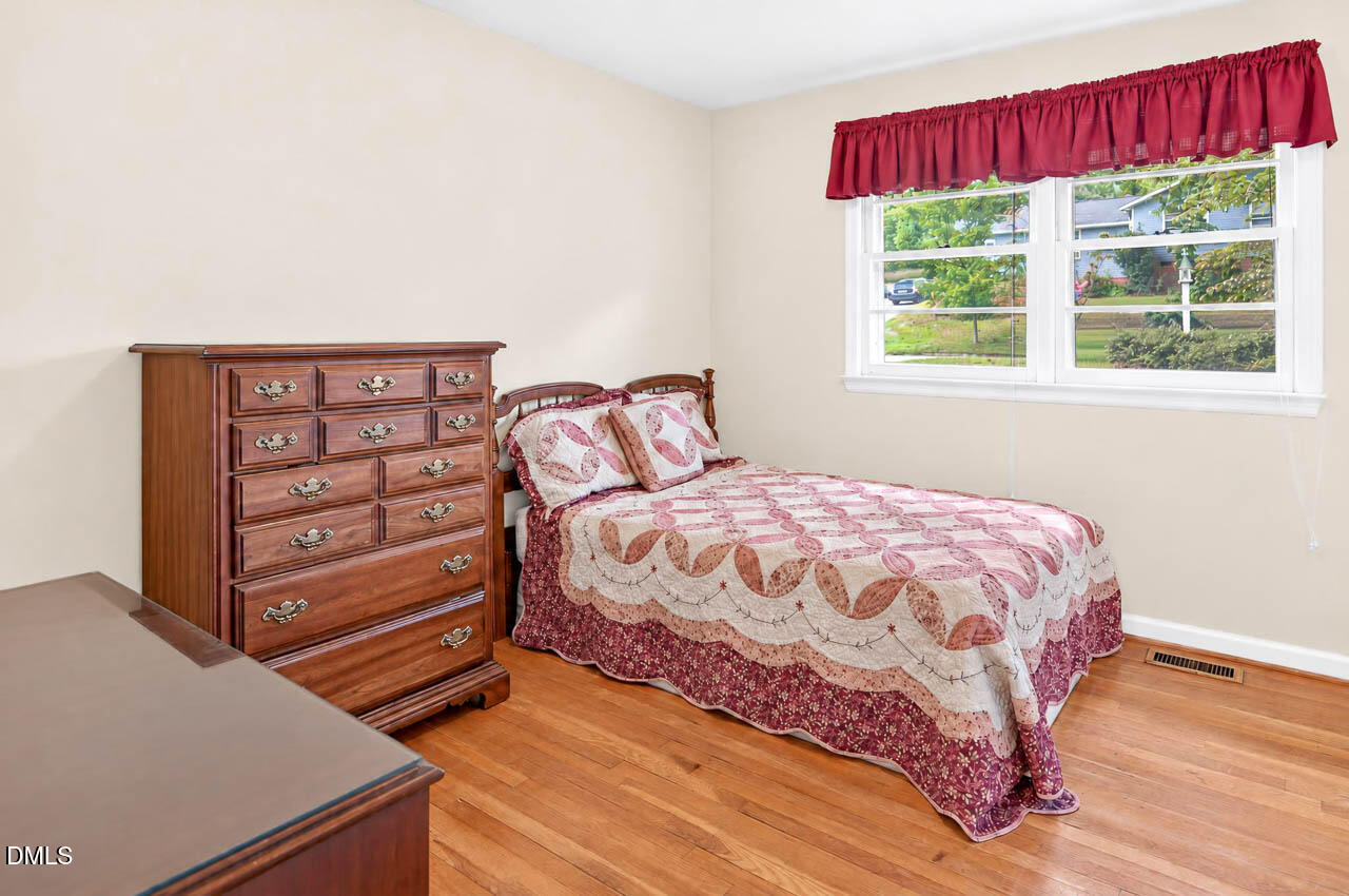 2126 Woodview Drive Property Photo 19